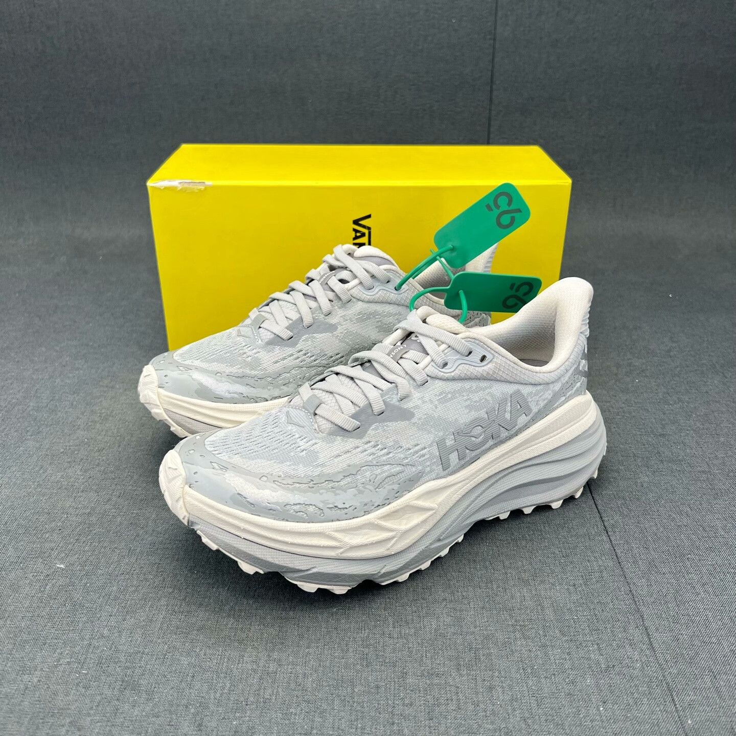 Hoka Hoka White Lowtop Sneakers 39 Men Size US 6.5 / EU 39-40 - 1 Thumbnail