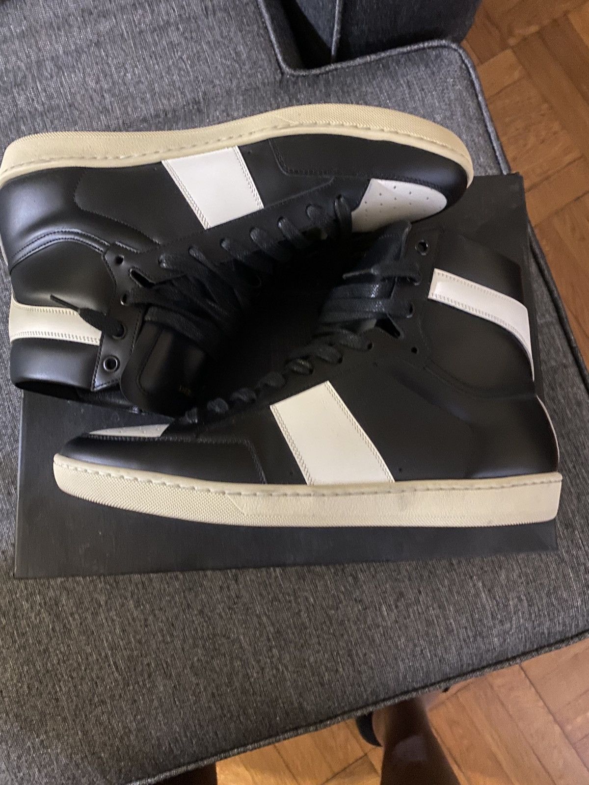 Saint Laurent Paris Saint Laurent Sneaker Size US 10 / EU 43 - 5 Thumbnail