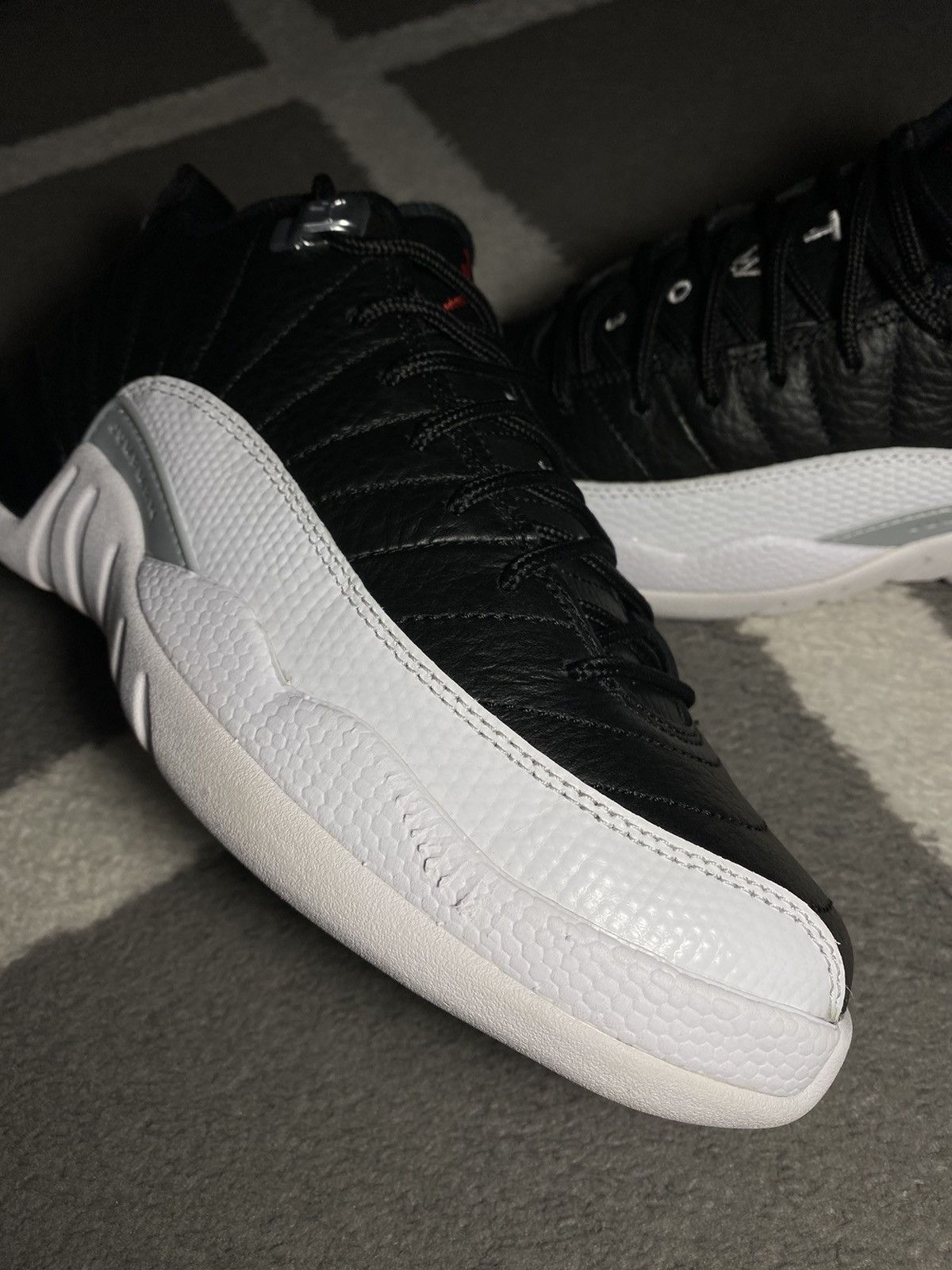 Jordan Brand × Nike Nike Air Jordan 12 Retro Low Playoffs (GS) 2017 sneakers Size US 6.5 / IT 36.5 - 15 Thumbnail
