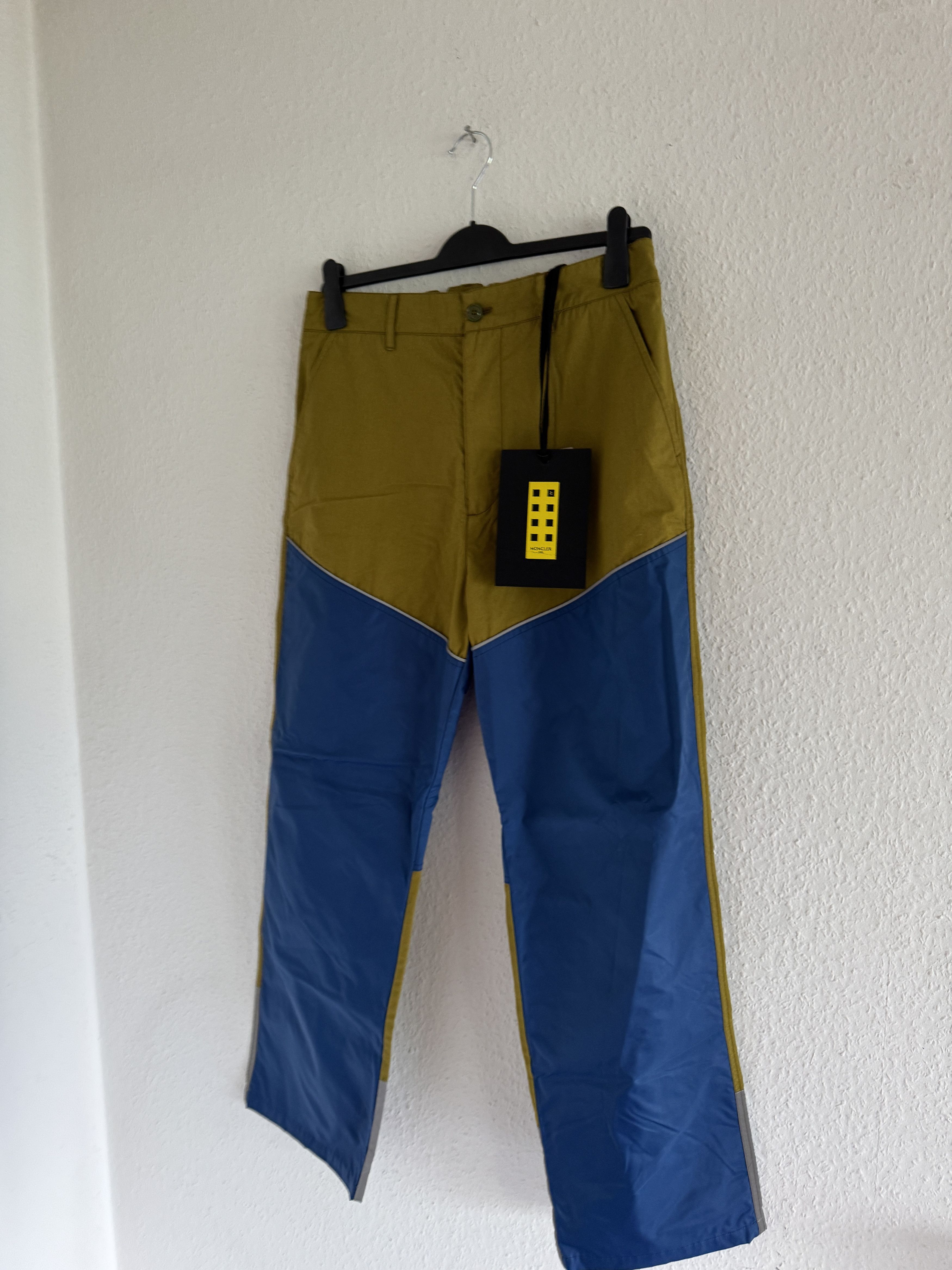 Moncler Genius Reflective Hiking Pants Size US 32 / EU 48 - 2 Thumbnail