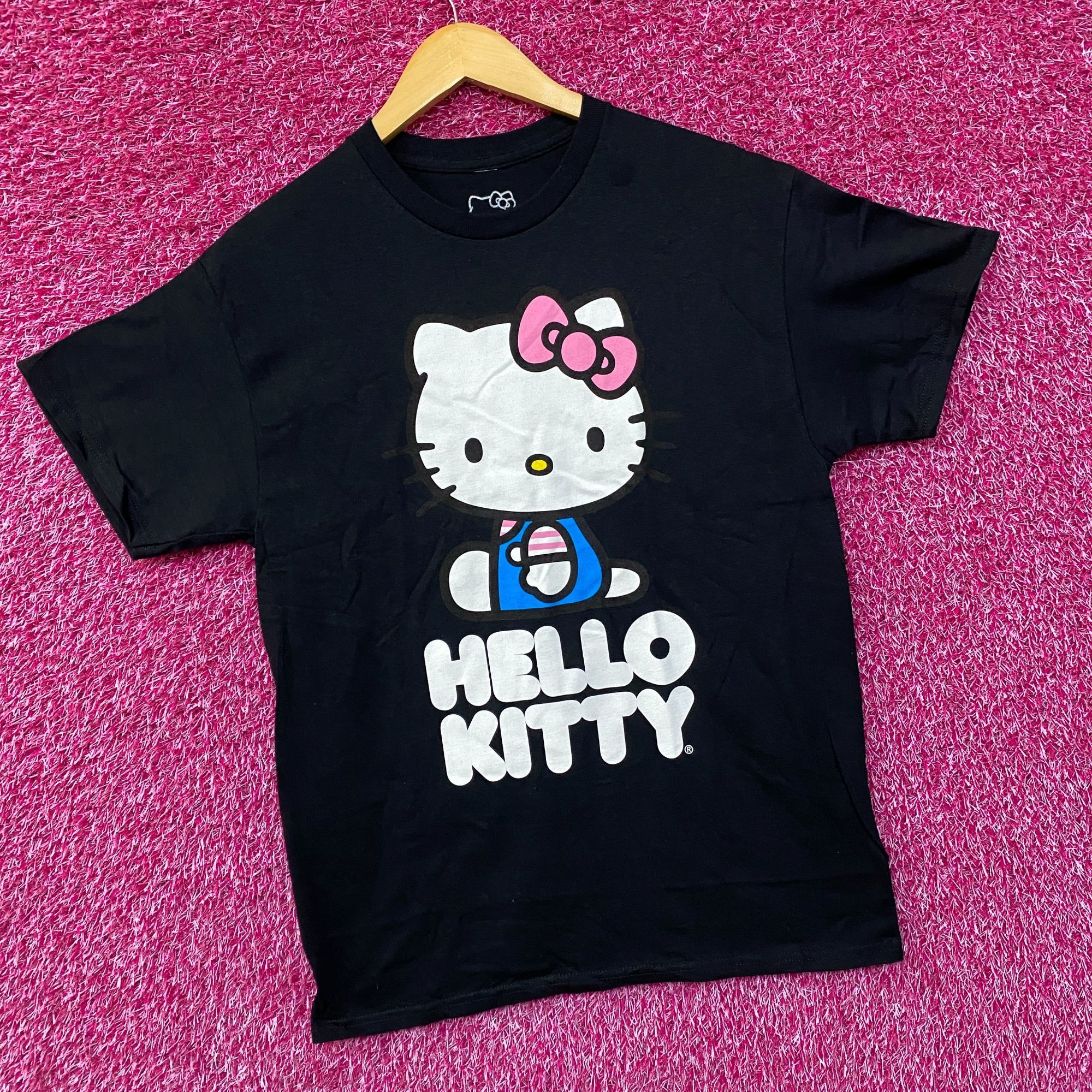 Other Sanrio Hello Kitty Kawaii Graphic Design T-Shirt Small Size US S / EU 44-46 / 1 - 3 Thumbnail