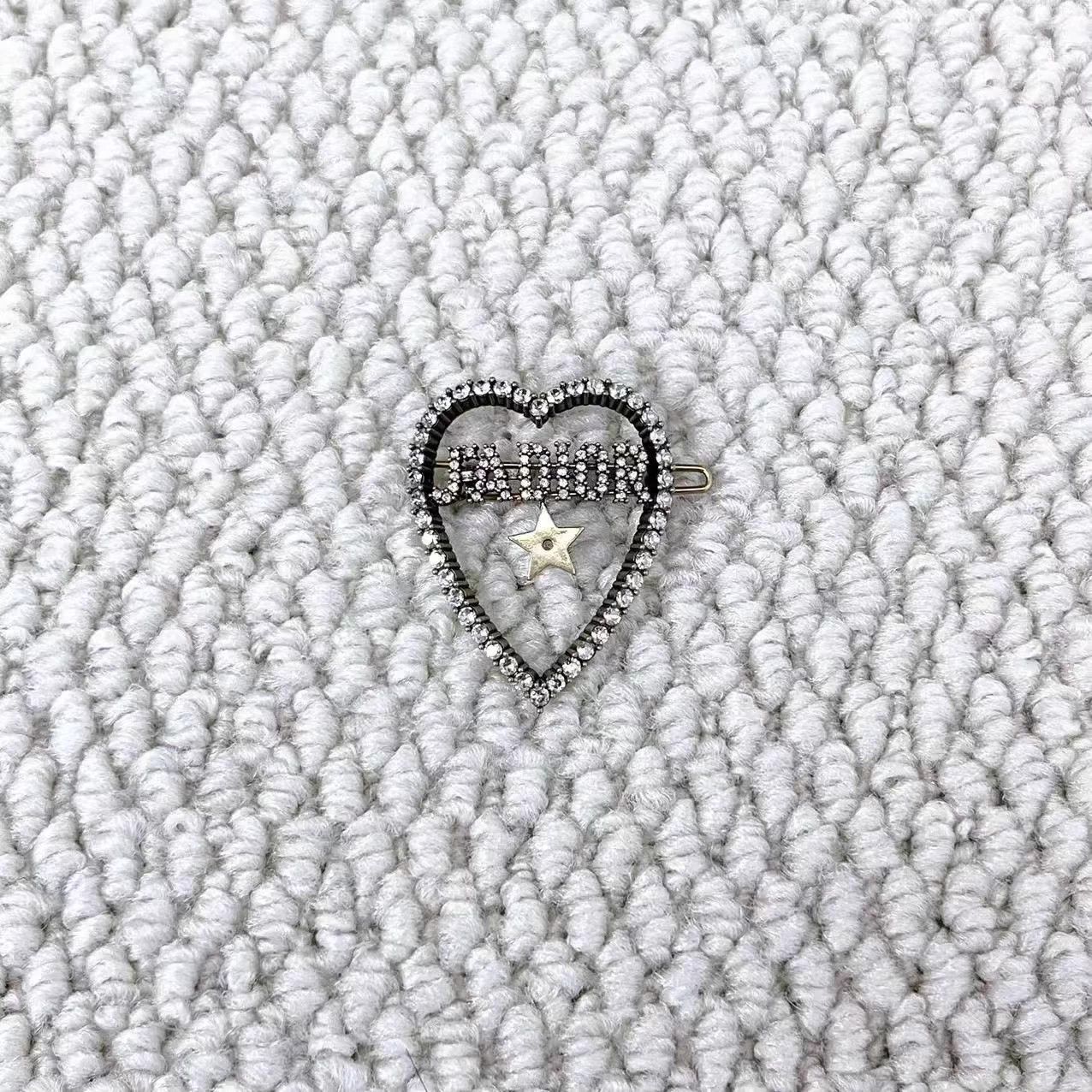 Dior Dior heart crystal lucky star logo hairclip/brooch Size ONE SIZE - 1 Thumbnail