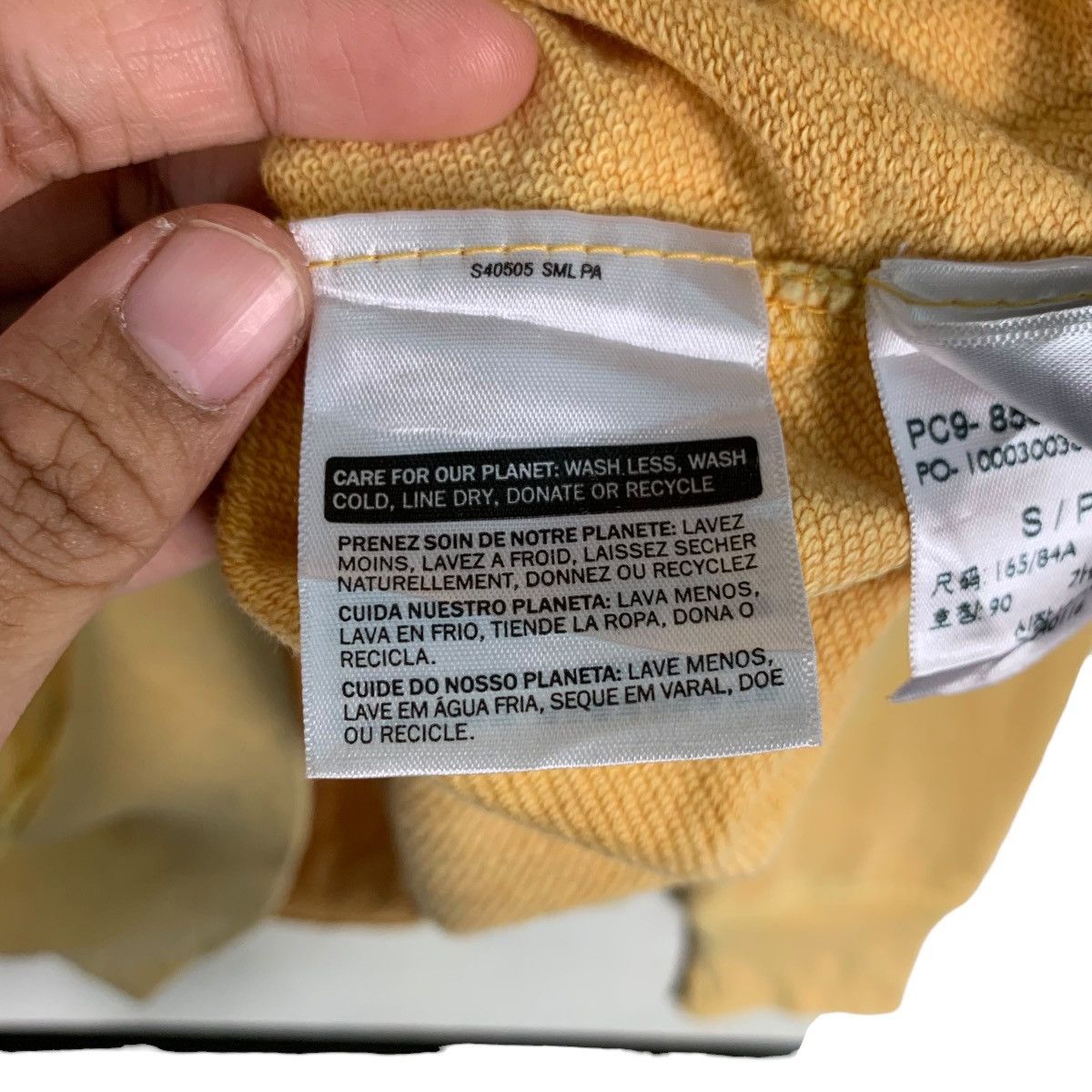 Levi's Levi's Relaxed Fit Yellow Pullover Hoodies #0676-C31 Size US S / EU 44-46 / 1 - 19 Thumbnail