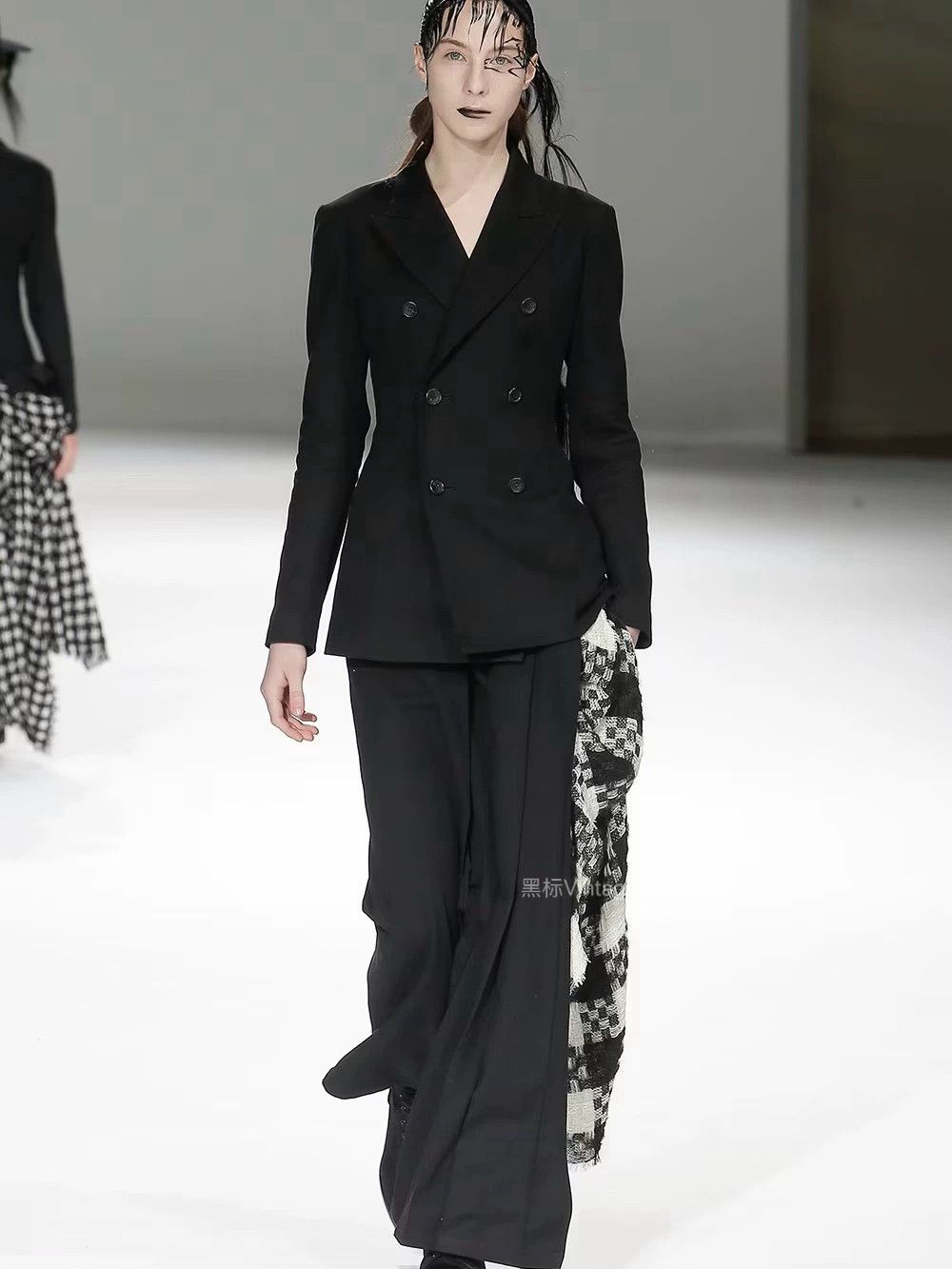 Yohji Yamamoto Yohji Yamamoto 20AW Vintage Drape-Back Suit 1 Size S / US 4 / IT 40 - 1 Thumbnail