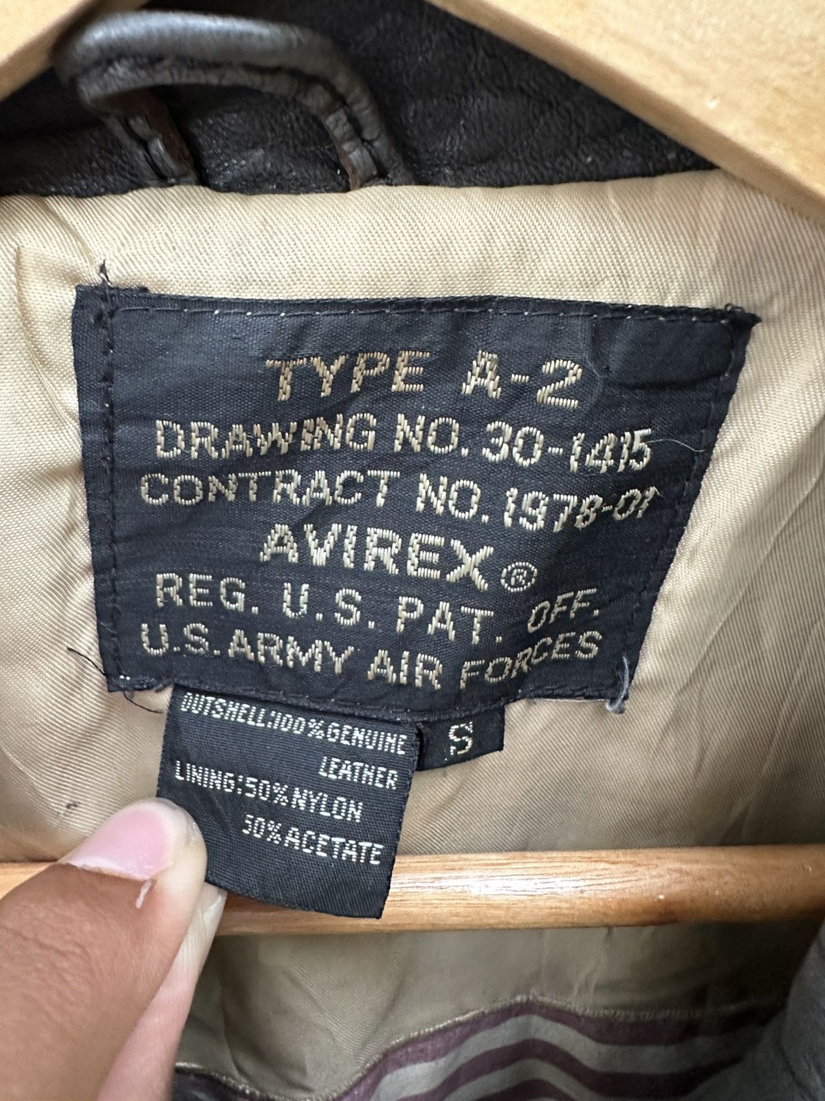 Avirex 🪖Vintage THRASHED A-2 Avirex Leather Aviator Bomber Jacket Size US M / EU 48-50 / 2 - 15 Thumbnail