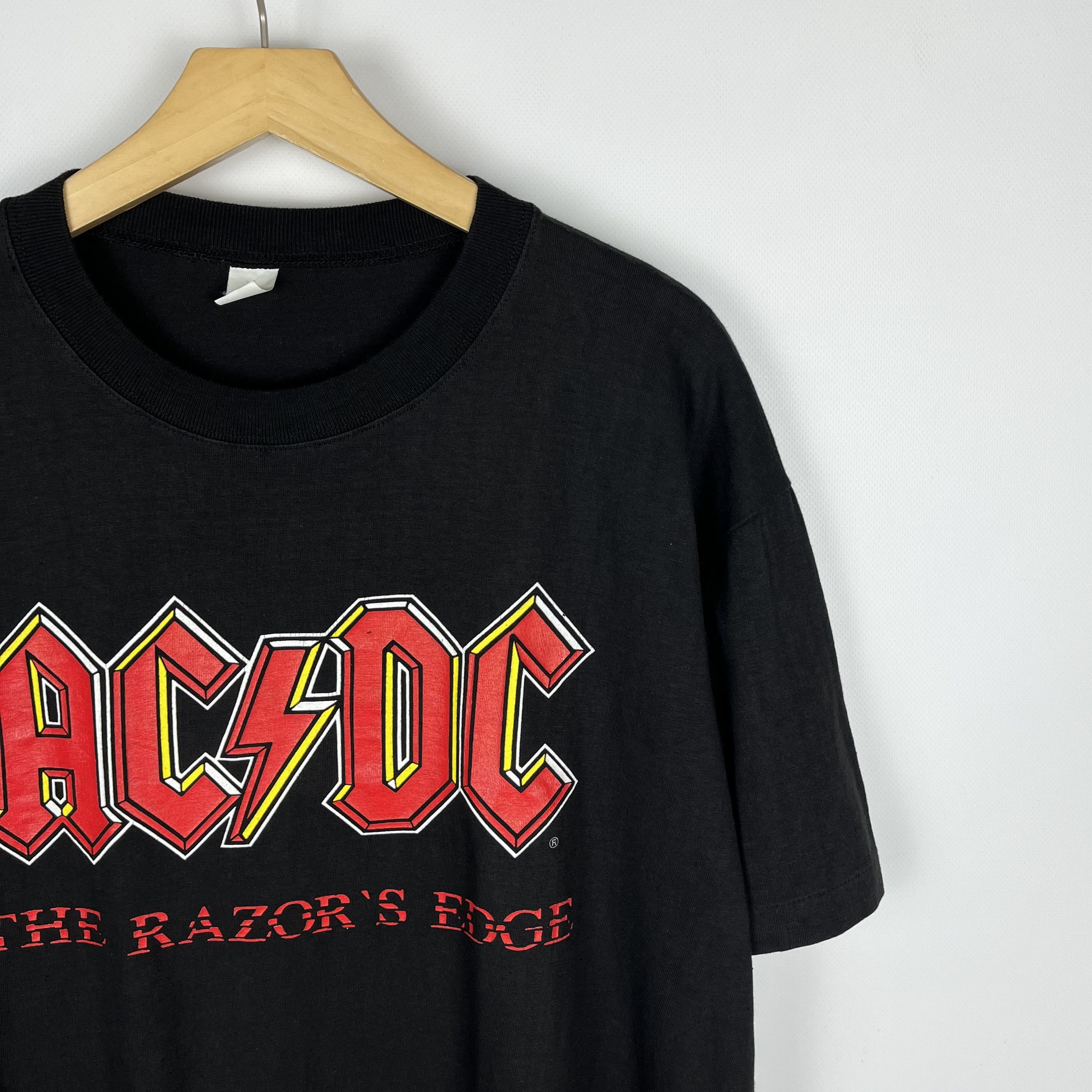 Band Tees Vintage AC/DC The Razors Edge Rare Rock Band T Shirt 1990’s Size US L / EU 52-54 / 3 - 3 Thumbnail