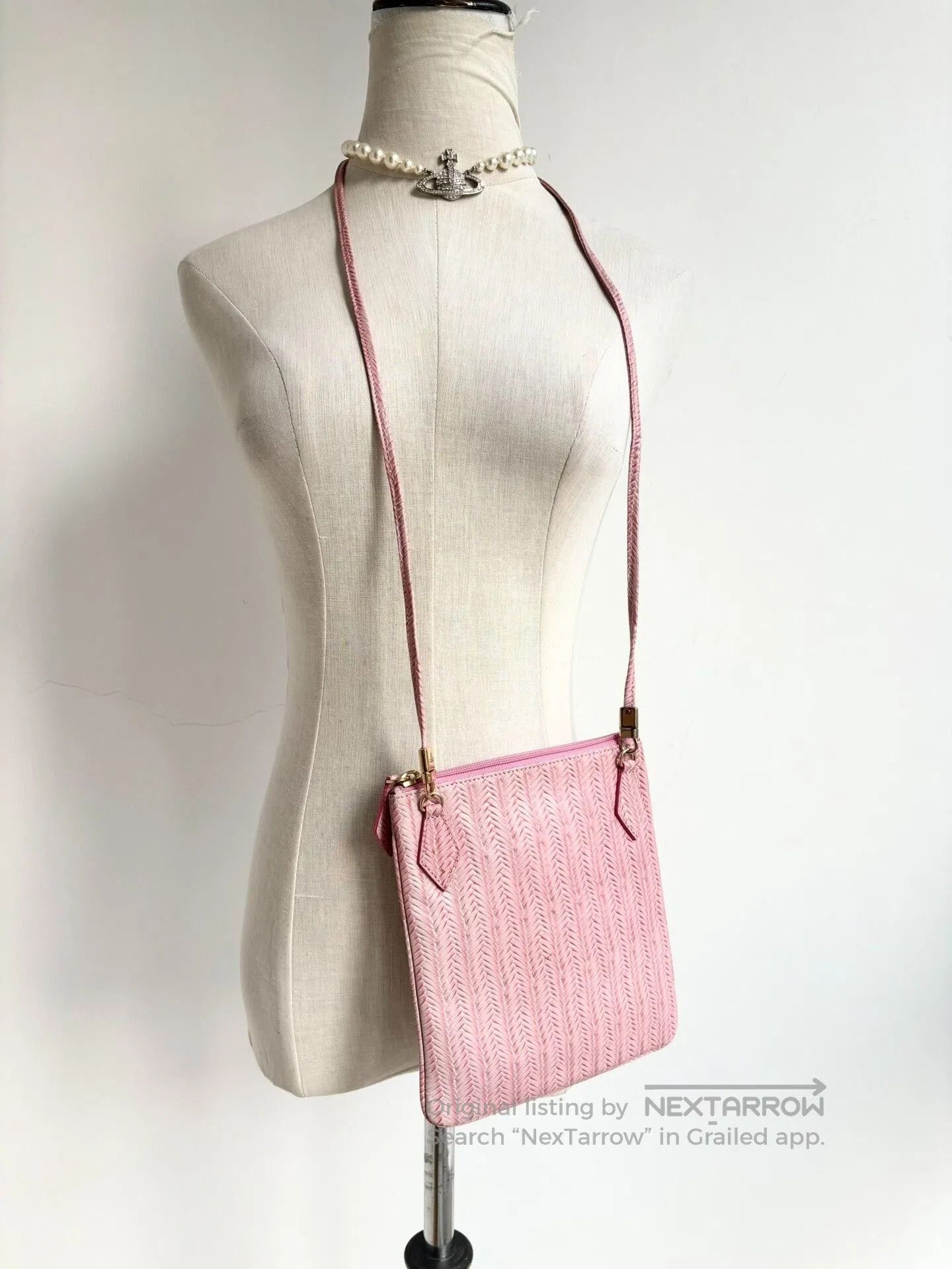 Vivienne Westwood Vivienne Westwood Small Pink Crossbody Bag. Size ONE SIZE - 2 Thumbnail