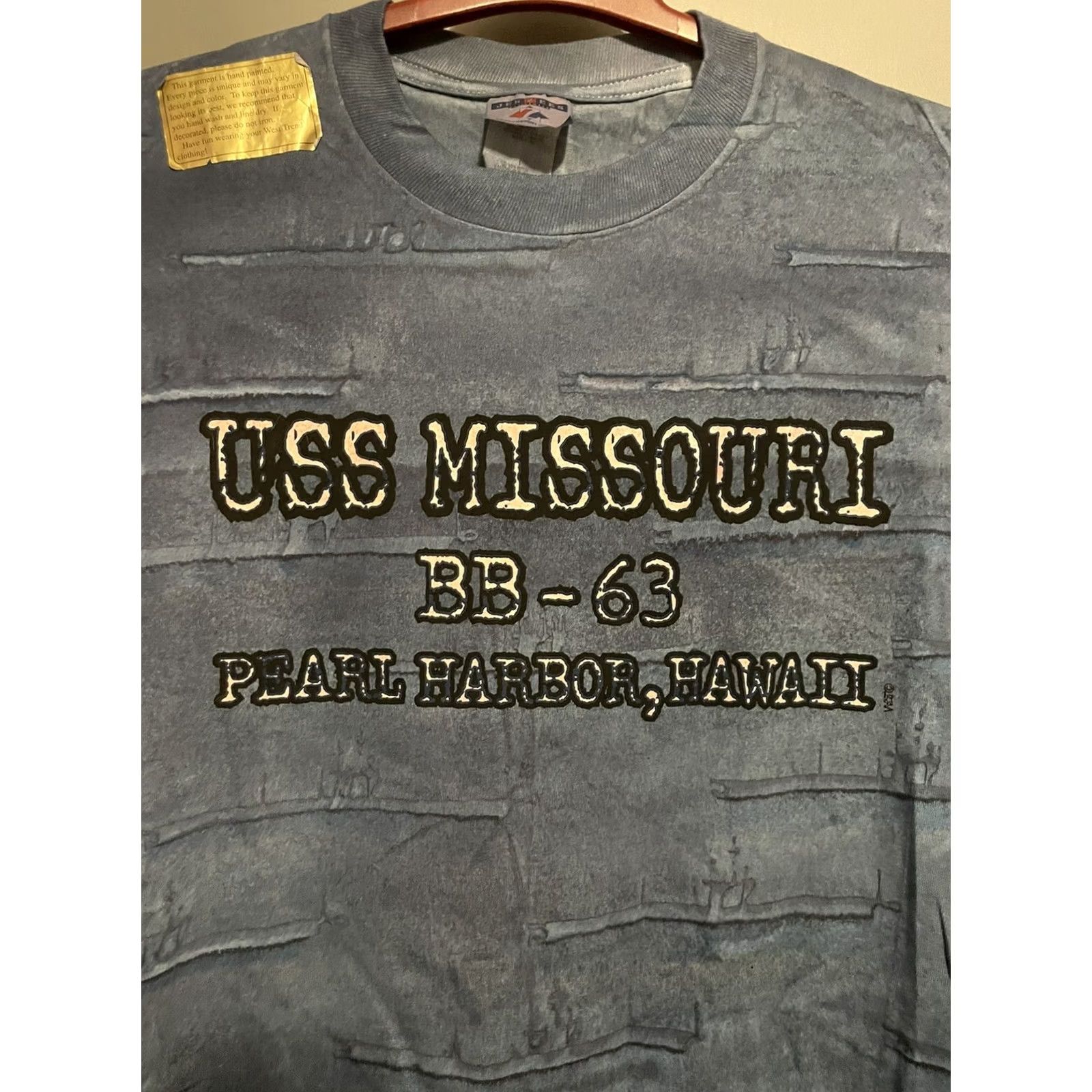 Jerzees VINTAGE USS Missouri Naval Ship Shirt L Military Pearl Harbor Blue Jerzees Short Sleeve Cotton Graphic Tee Mens Size US L / EU 52-54 / 3 - 2 Thumbnail