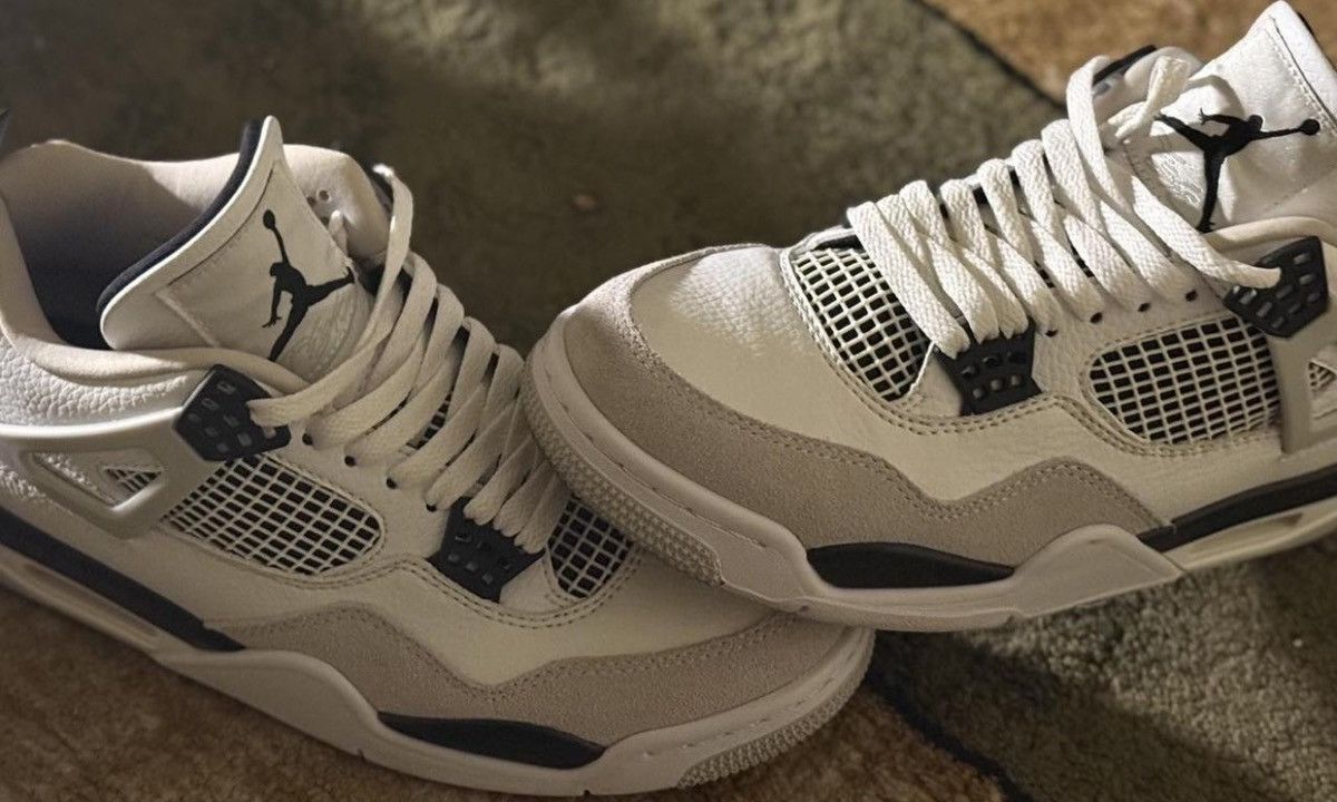 Jordan Brand Jordan 4’s military black Size US 7.5 / EU 40-41 - 2 Thumbnail