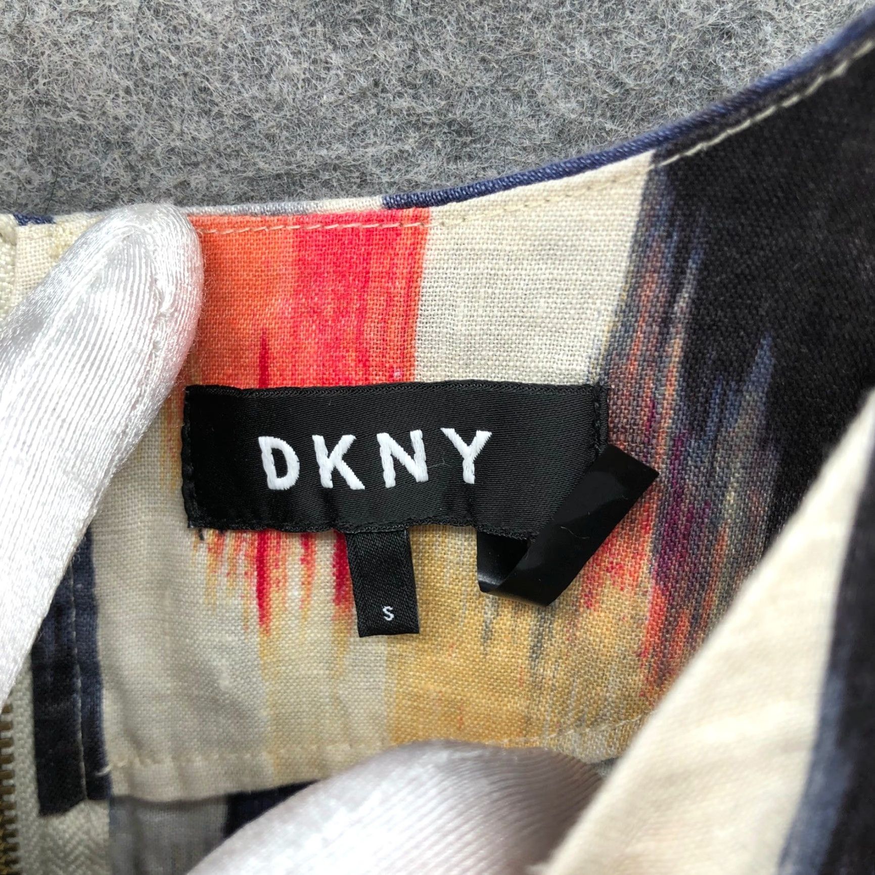 DKNY DKNY 100% Linen Sleeveless Top Womens S Tank Ikat Multicolor Frayed Asymmetric Size S / US 4 / IT 40 - 5 Thumbnail