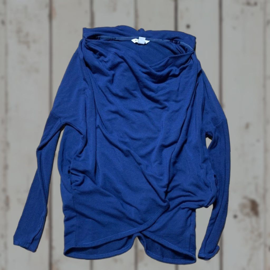 Athleta Athleta Blue Sweatshirt Small Women S Casual Regular Size Blue Size S / US 4 / IT 40 - 1 Thumbnail