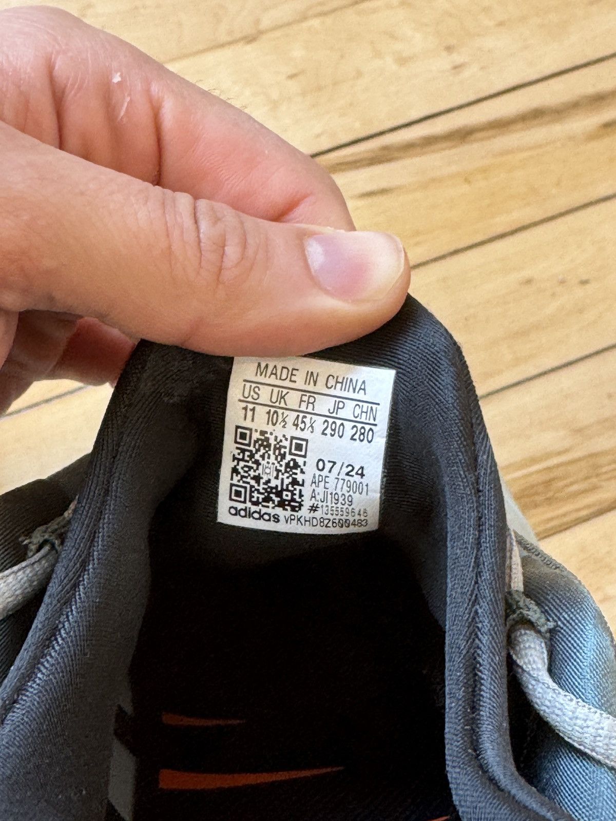 Adidas Dame 9 silver pebble Size US 11 / EU 44 - 8 Thumbnail