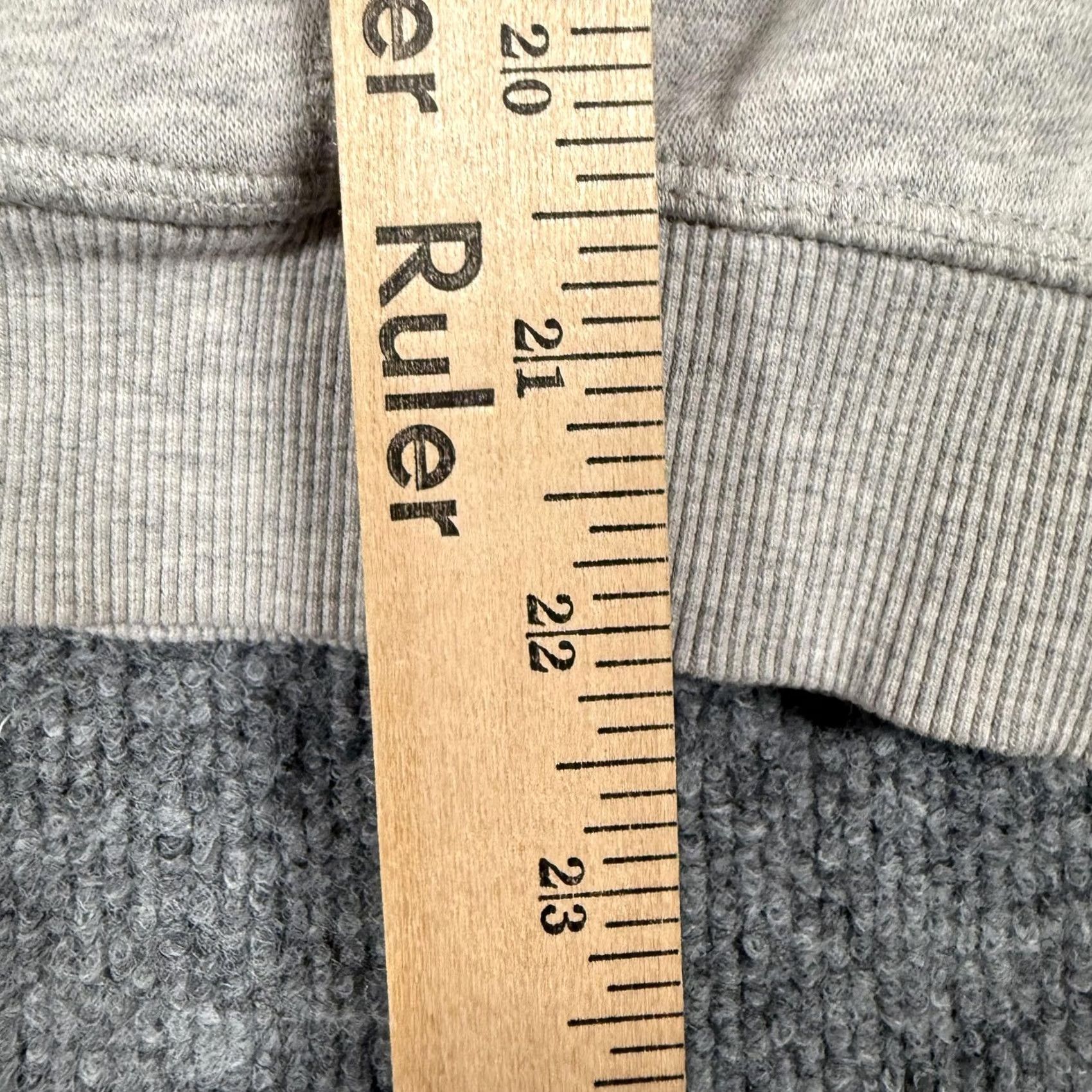 H&M Rolling Stones Hoodie Mens Medium Gray L.O.G.G. Tongue Logo Pullover 2019 Band Rock Mens Size US M / EU 48-50 / 2 - 6 Thumbnail