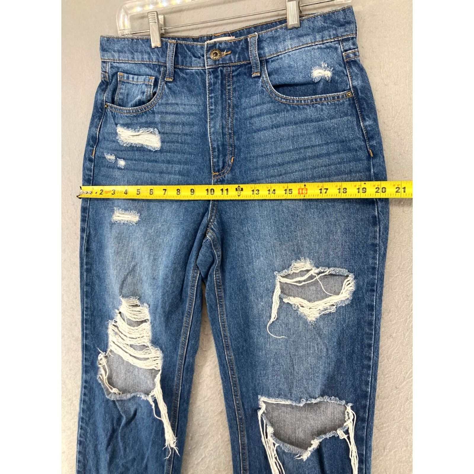 Vintage Altar'd State Jeans Womens 29 Mom High Rise Distressed Comfort Blue Denim 29in Inseam Jeans Womens Men? Size 29" - 3 Thumbnail