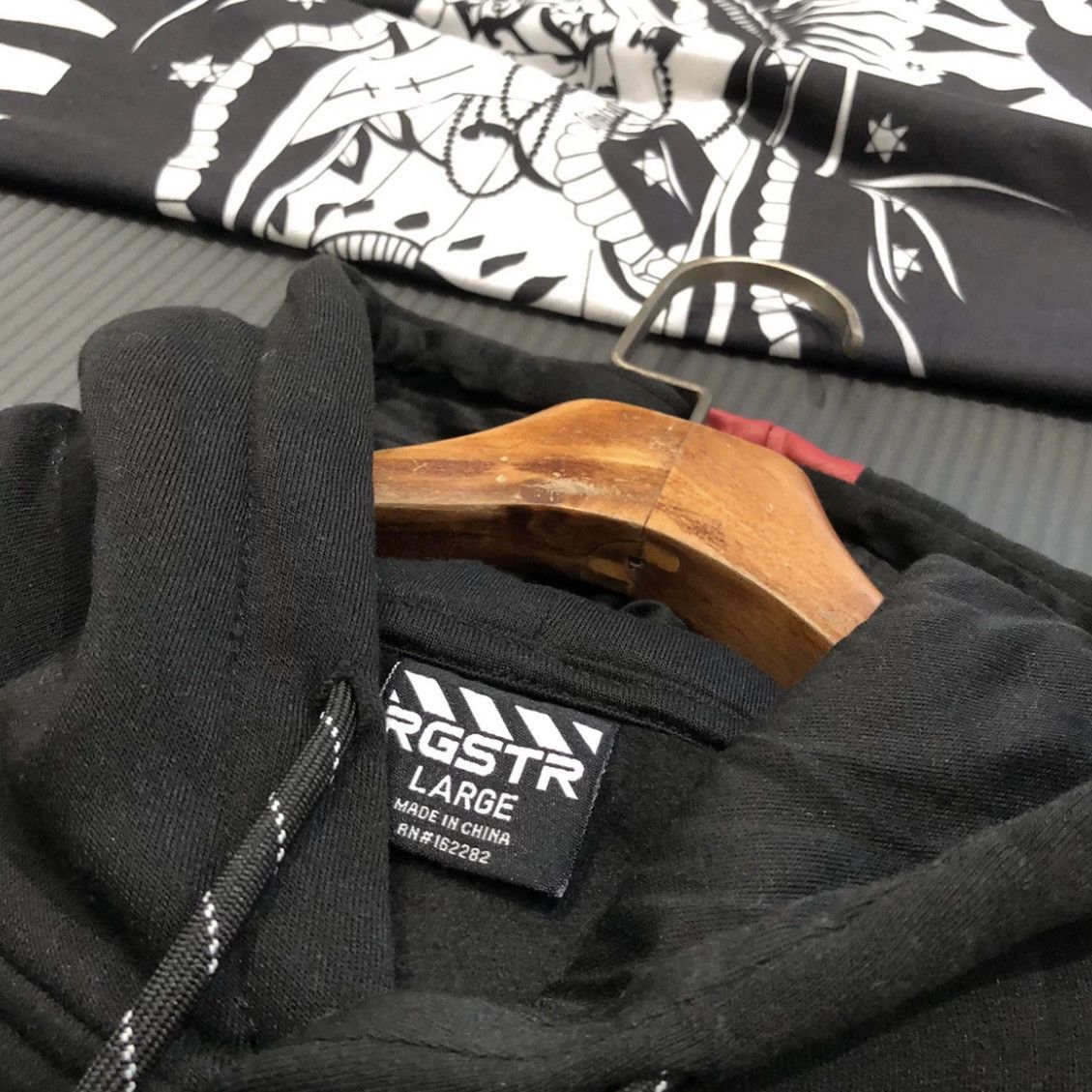 Other Brand new black hoodie size L Size US L / EU 52-54 / 3 - 3 Thumbnail