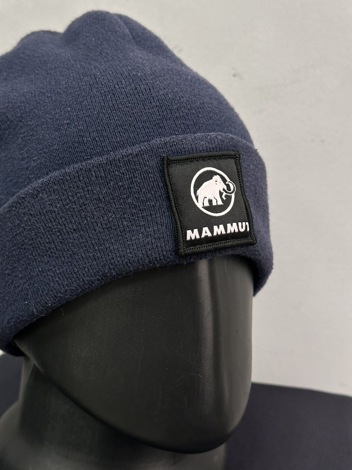 Mammut Beanie Mammut Wow 😻 Vintage Y2K Outdoor Hats Fur Streetwear Size ONE SIZE - 7 Thumbnail