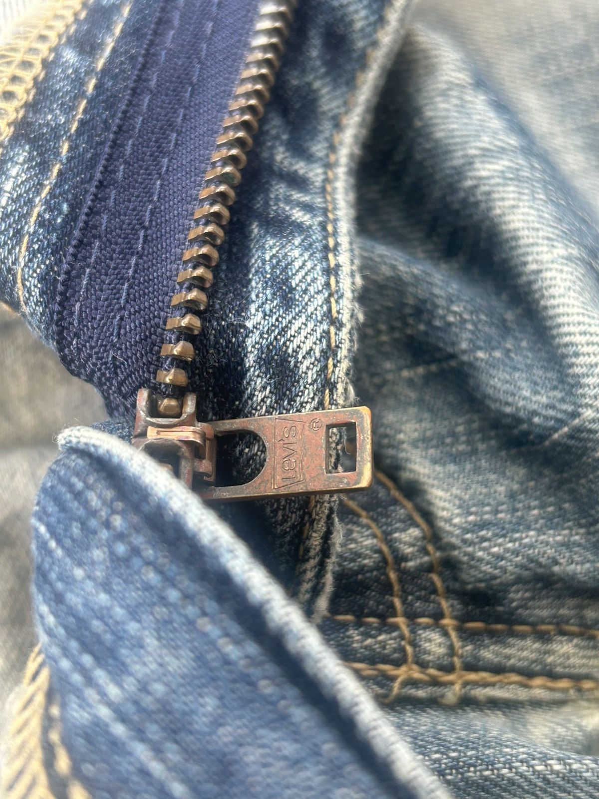 Levi's Levis 503 Vintage Japan Ripped Jeans Size US 36 / EU 52 - 9 Thumbnail