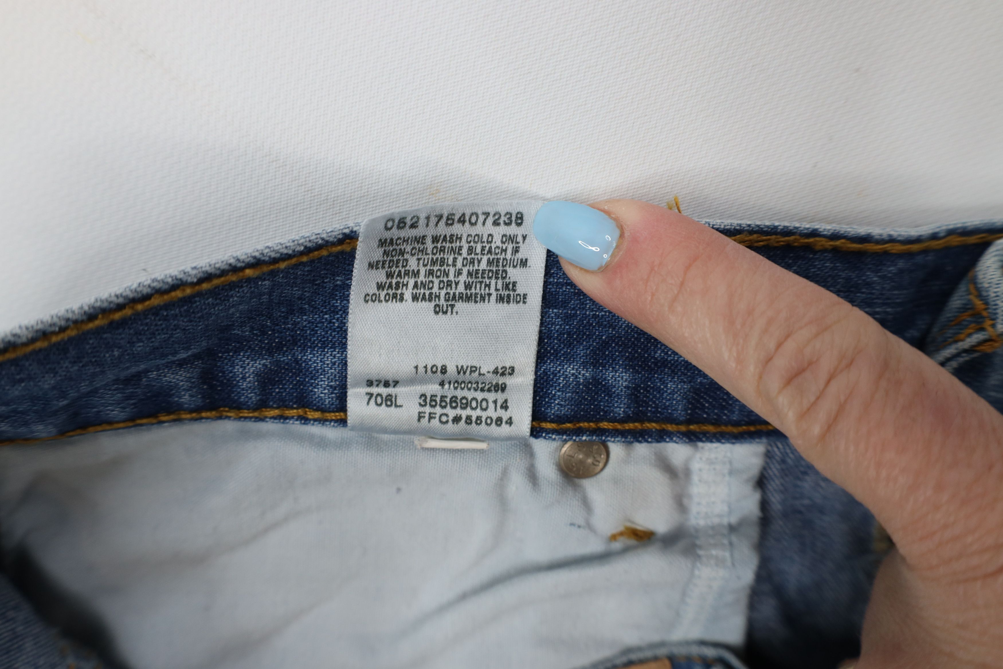 Levi's Vintage Y2K Levis 569 Fit Denim Jeans Shorts Jorts Blue Size US 30 / EU 46 - 9 Thumbnail