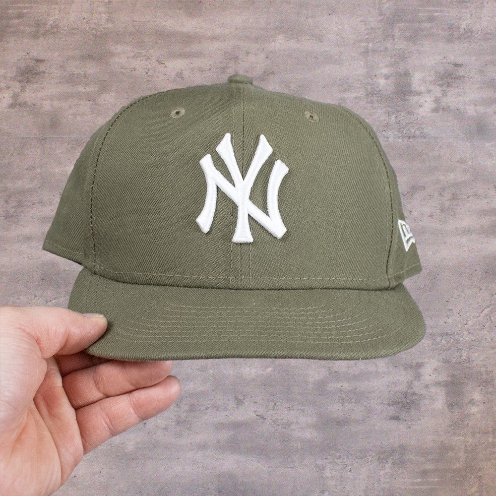 MLB New Era 50/59 New York Yankee 7 ⅜ Olive Green Fitted Hat Size ONE SIZE - 1 Thumbnail