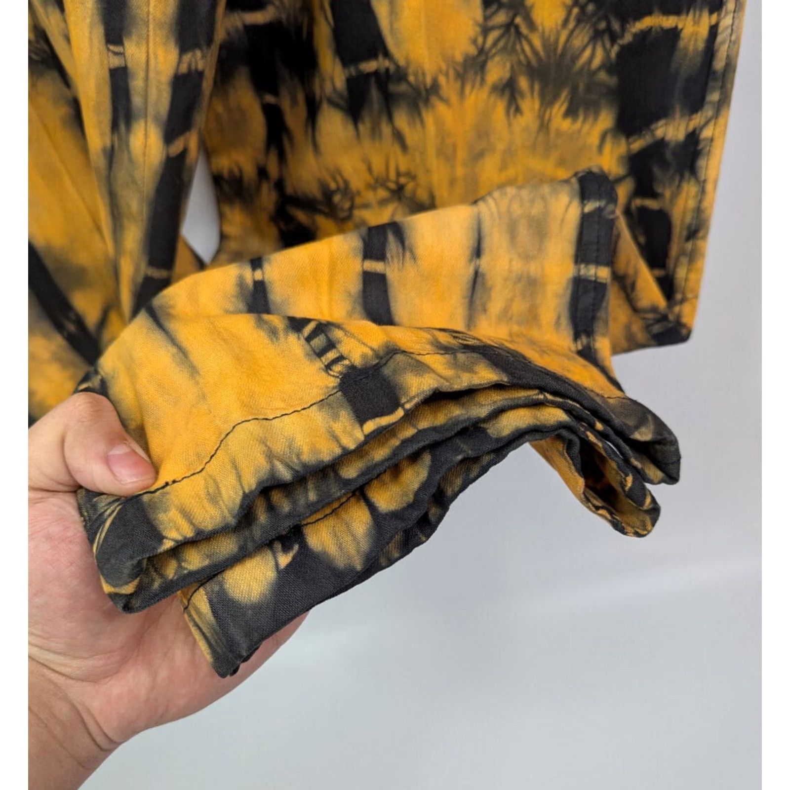 Faded Glory VINTAGE Faded Glory Pants Khaki Tie Dye Rust Chino 38x32 Loose Skater Grunge Y2K Mens Cargo 90s Streetwear Baggy Yellow 100% Cotton (Mexico) Size US 38 / EU 54 - 3 Thumbnail