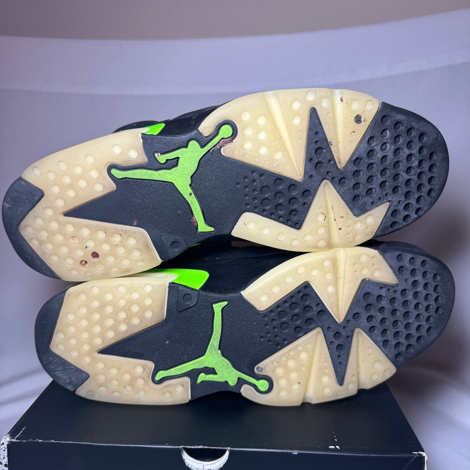 Jordan Brand × Nike Size 11.5 Nike Air Jordan 6 Retro Electric Green Men's Shoes Size US 11.5 / EU 44-45 - 7 Thumbnail