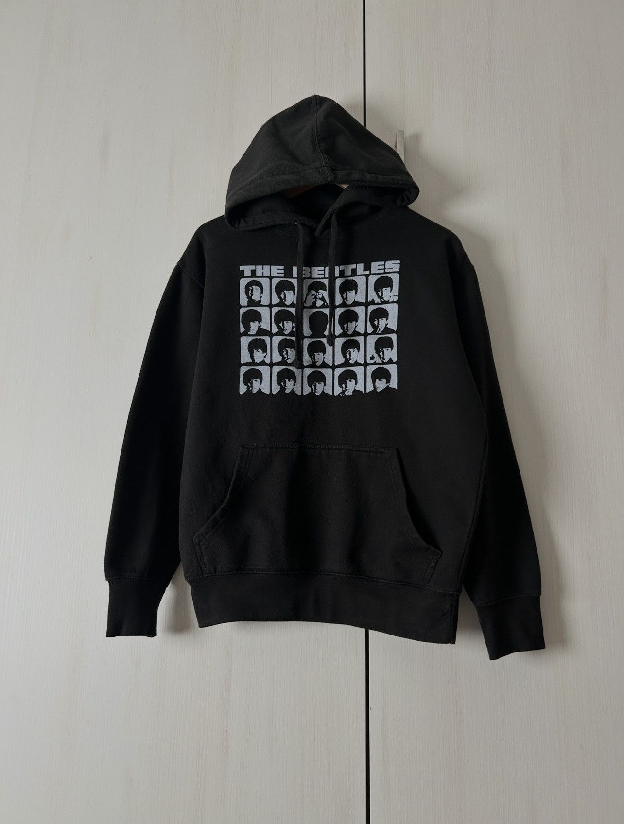 Band Tees Vintage The Beatles faded big logo hoodies mens Size US S / EU 44-46 / 1 - 1 Thumbnail