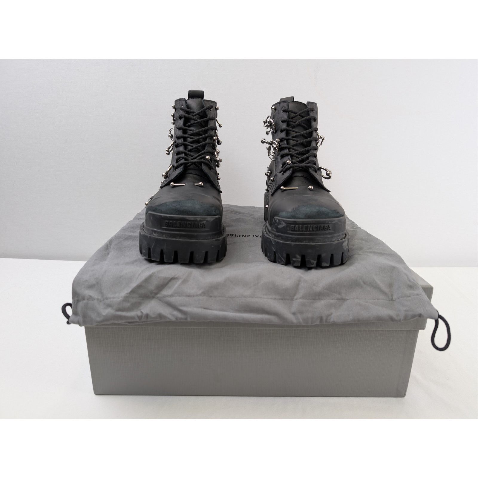 Balenciaga o1rshd1 Leather Strike Piercing Boots in Black/Silver Size US 13 / EU 46 - 16 Thumbnail