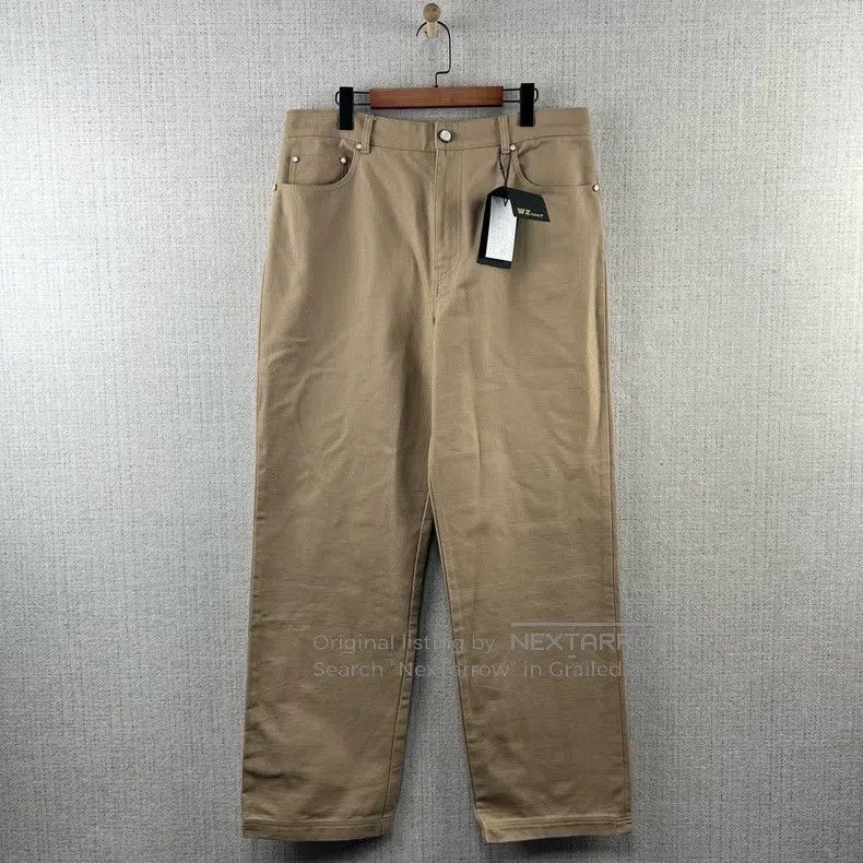 Louis Vuitton Louis Vuitton size US 52 FW25 Straight Leg Zip Side Pocket Size US 36 / EU 52 - 1 Thumbnail