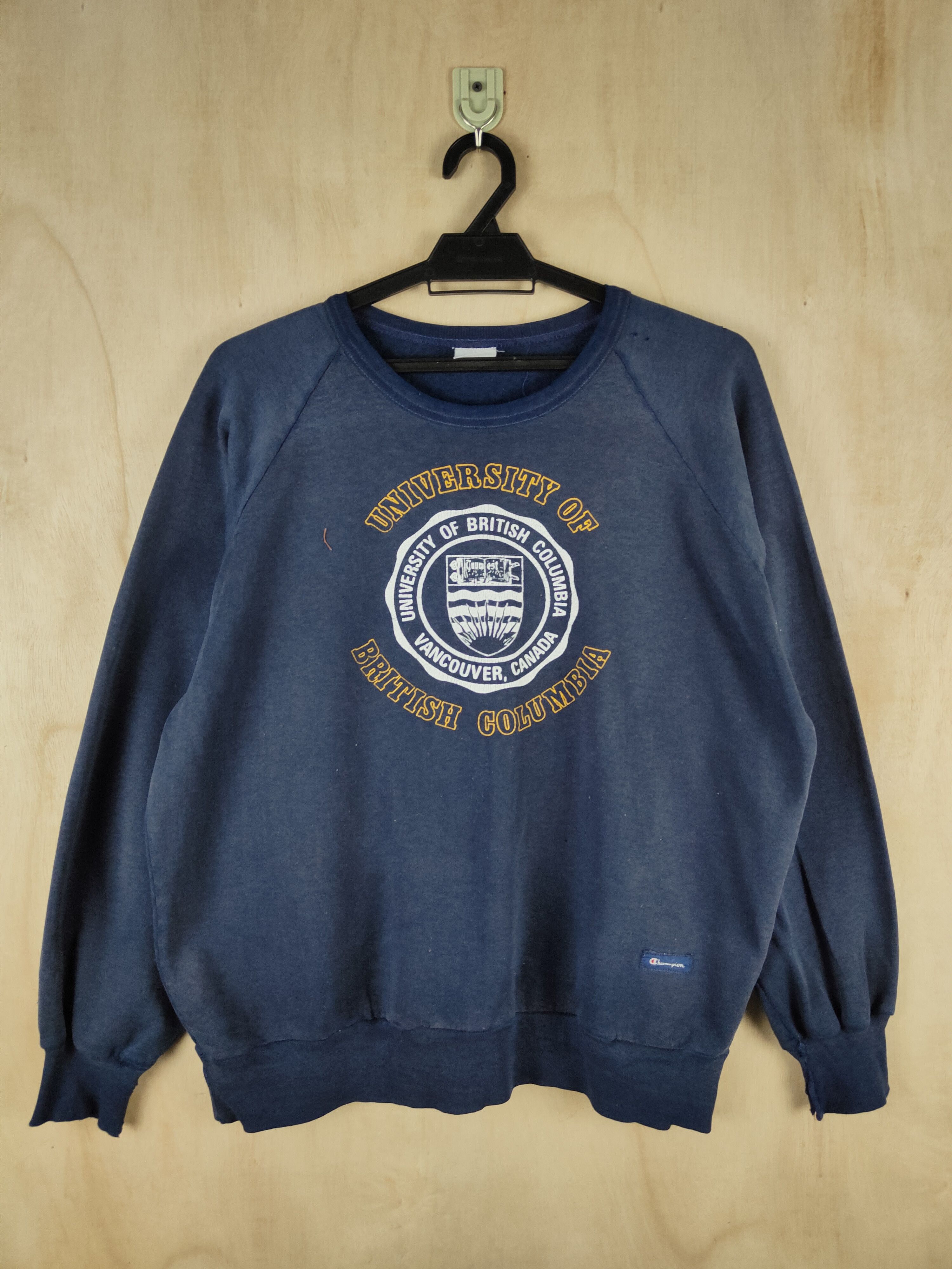 Champion Champion University of British Columbia Sweatshirts #S2466 Size US L / EU 52-54 / 3 - 1 Thumbnail