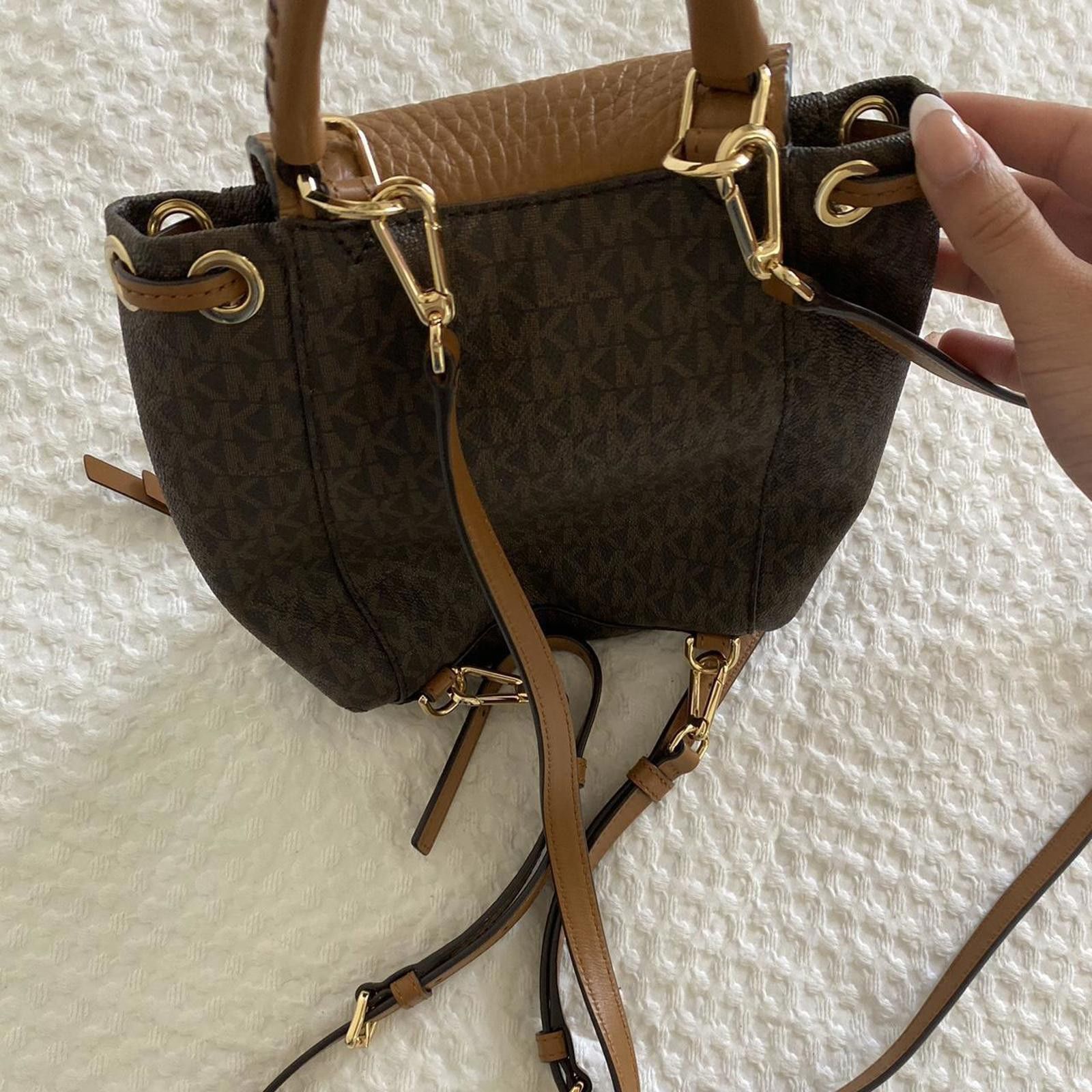 Michael Kors Micheal Kors- mini backpack/purse Size ONE SIZE - 6 Thumbnail