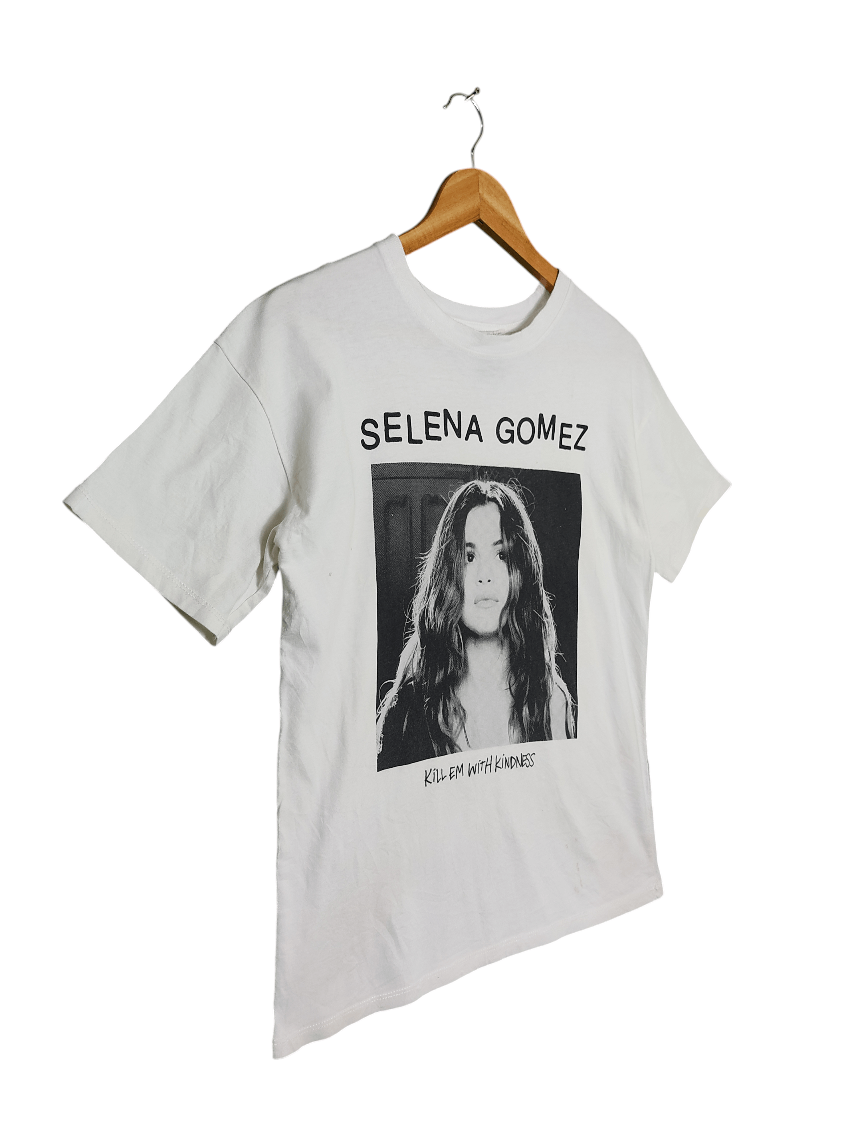 Pull & Bear Selena Gomez Kill Em With Kindness graphic Size US XS / EU 42 / 0 - 2 Thumbnail