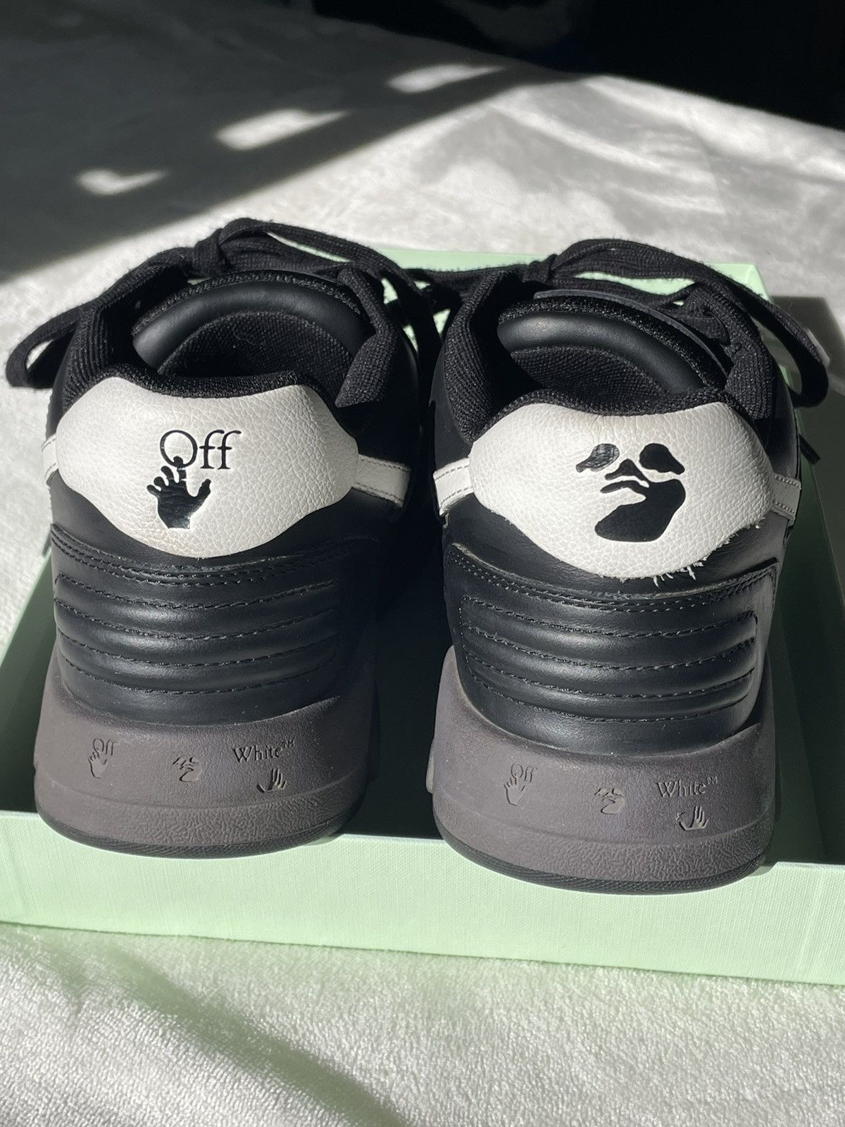 Off-White Off-White’s “OUT OF OFFICE” Sneakers in Black White Size US 6 / EU 39 - 4 Thumbnail