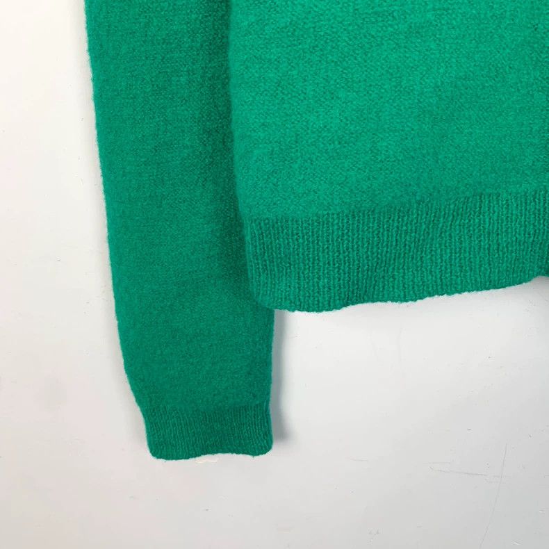 Gucci Gucci Green wool V-neck long-sleeved knitted sweater 2502-N Size US S / EU 44-46 / 1 - 4 Thumbnail