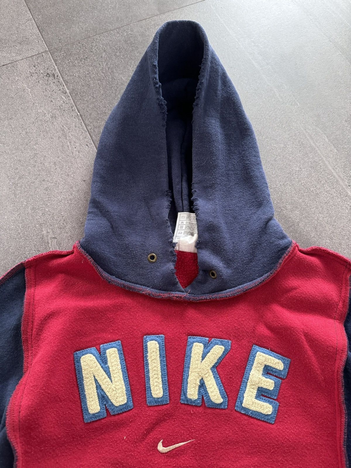 Nike VINTAGE 90s Reworked 1of1 DECONSTRUCTED BIG LOGO NIKE HOODIE Size US M / EU 48-50 / 2 - 7 Thumbnail