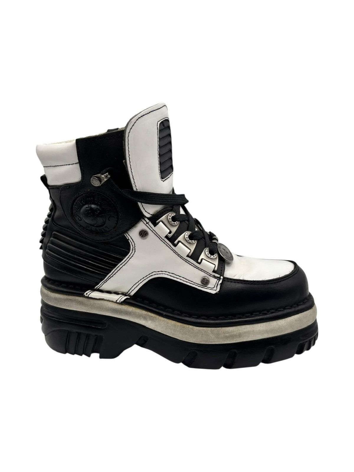 New Rock Vintage New Rock black and white platform boots Size 38 Size US 8 / IT 38 - 6 Thumbnail