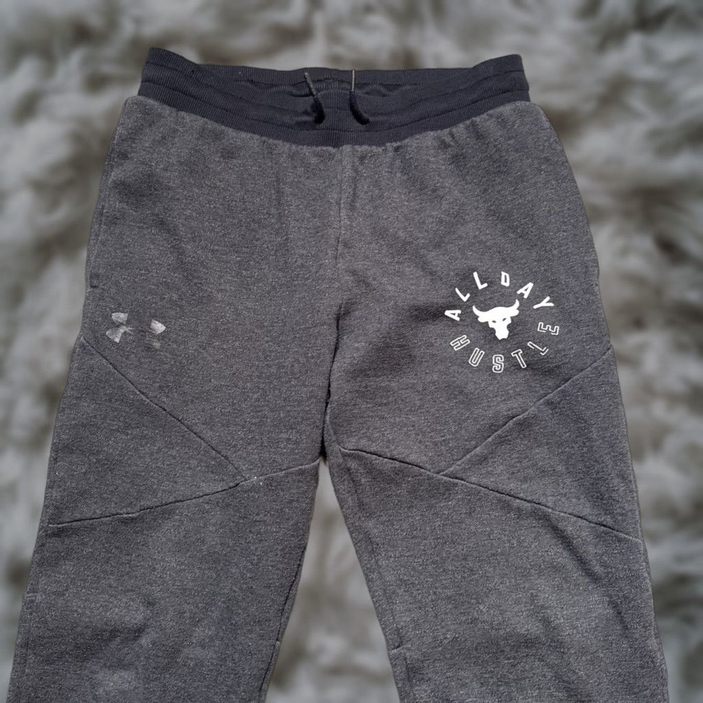 Under Armour Under Armour Project Rock Joggers Mens Medium Gray Double Knit All Day Hustle Size US 31 - 1 Thumbnail