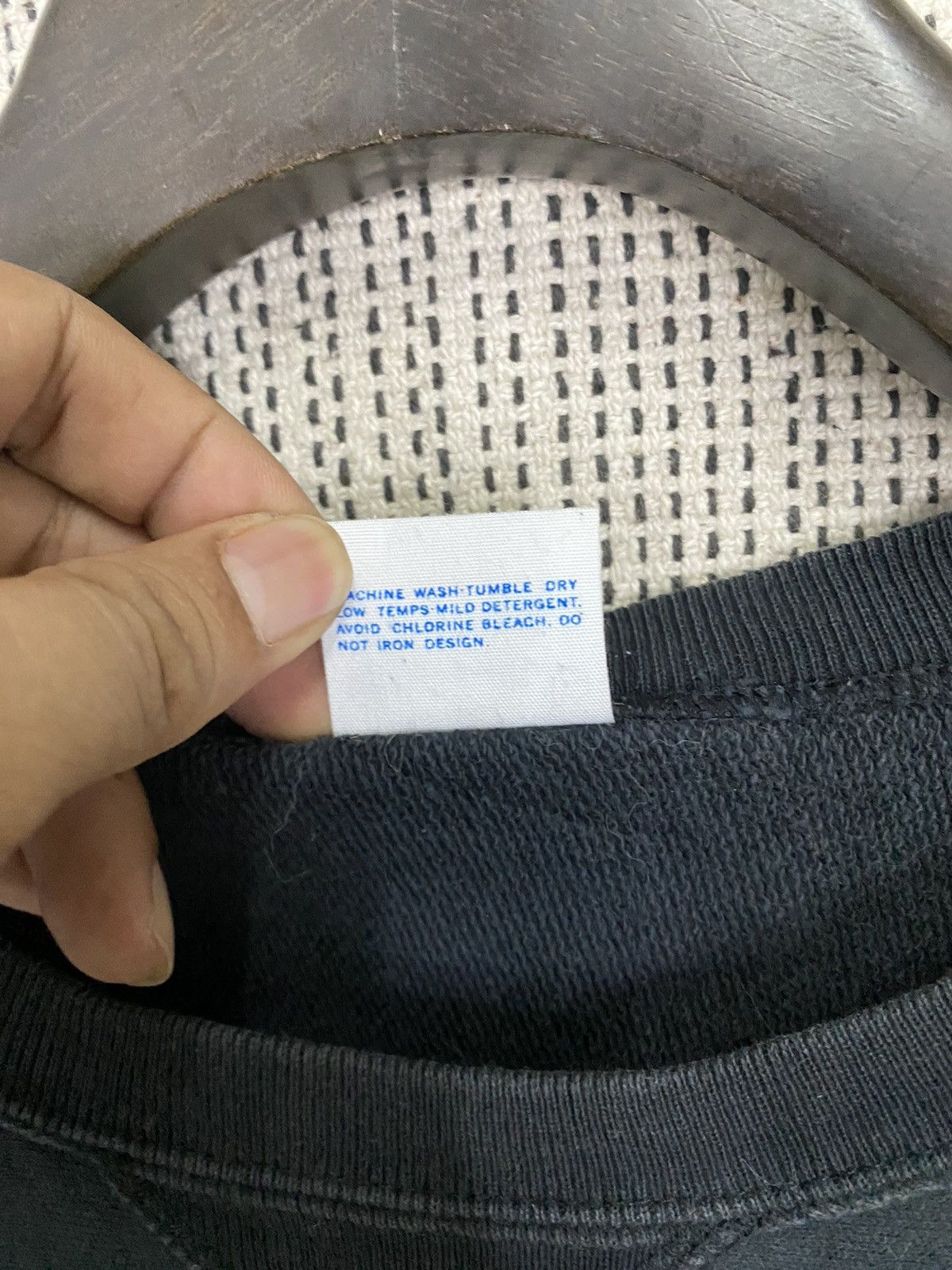 Champion × Vintage Vintage champion reverse weave center logo size L Size US L / EU 52-54 / 3 - 6 Thumbnail