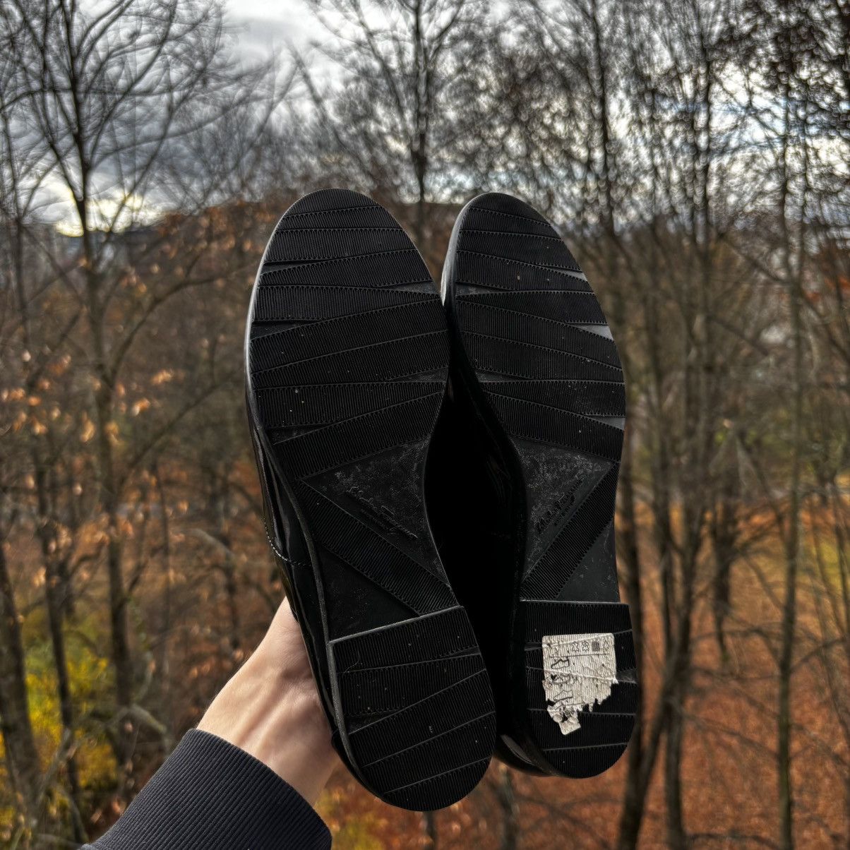 Salvatore Ferragamo Salvatore Ferragamo Men's Magic Patent Leather Oxford Black Size US 8 / EU 41 - 4 Thumbnail