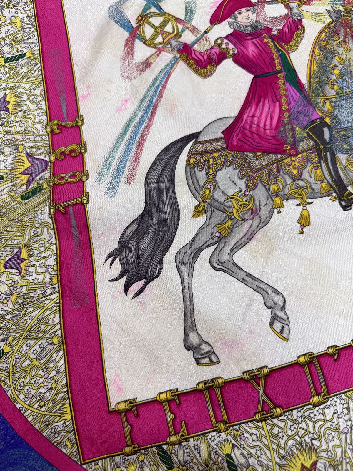 Hermes 🔥🔥🔥AUTHENTIC VINTAGE HERMES EQUESTRIAN SILK SCARF Size ONE SIZE - 8 Thumbnail