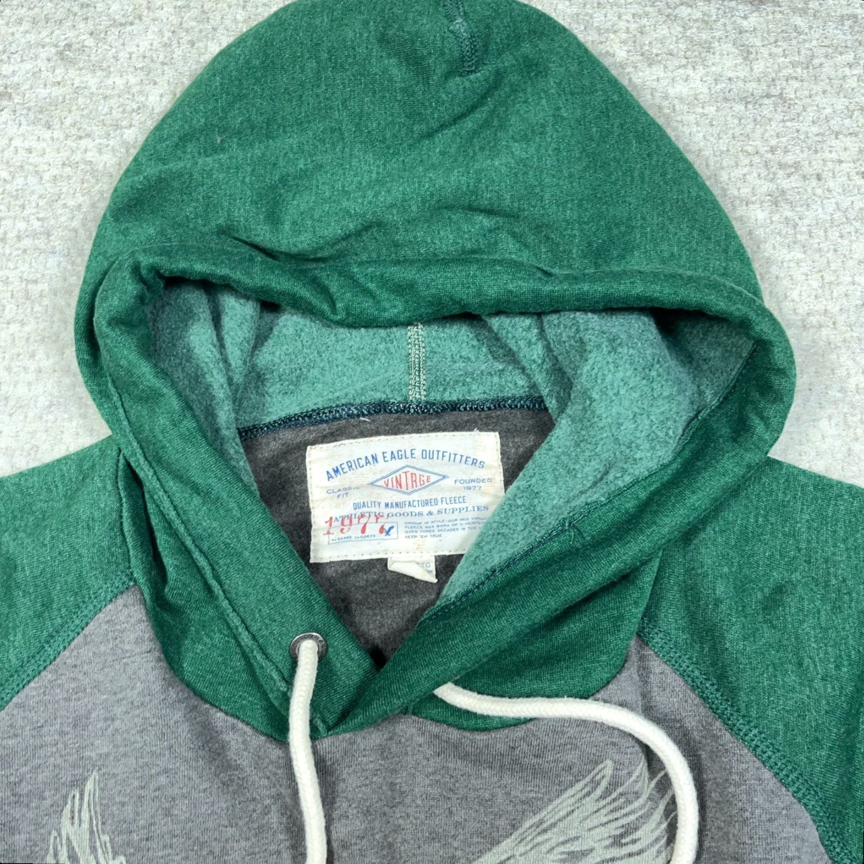 American Eagle Outfitters VINTAGE American Eagle Outfitters Hoodie Mens 2XL Green Gray Raglan Bird Logo Embroidered Hooded Sweatshirt Pullover Contemporary Casual Size US XXL / EU 58 / 5 - 5 Thumbnail