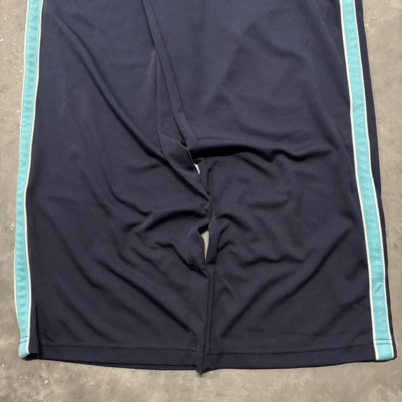 Japanese Brand × Vintage Crazy Vintage Y2K/2000s Baggy Navy Blue Striped Skater Wide Leg Track Pants! Size US 34 / EU 50 - 4 Thumbnail