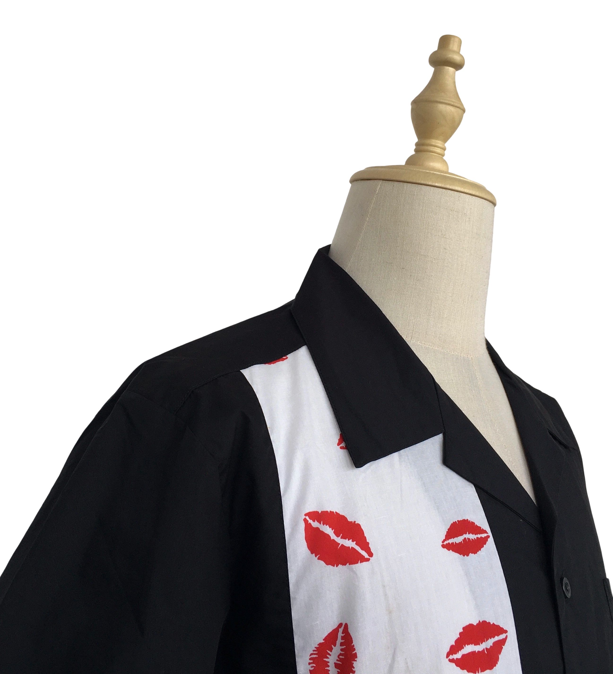 Other Retro Style Lips Panel Black Casual Hawaiian Shirts Size US XL / EU 56 / 4 - 6 Thumbnail