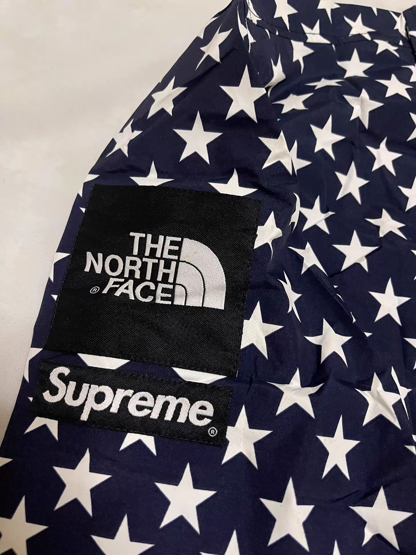 Supreme Supreme x TNF 15ss Blue Star Coach Jacket L Size US L / EU 52-54 / 3 - 8 Thumbnail