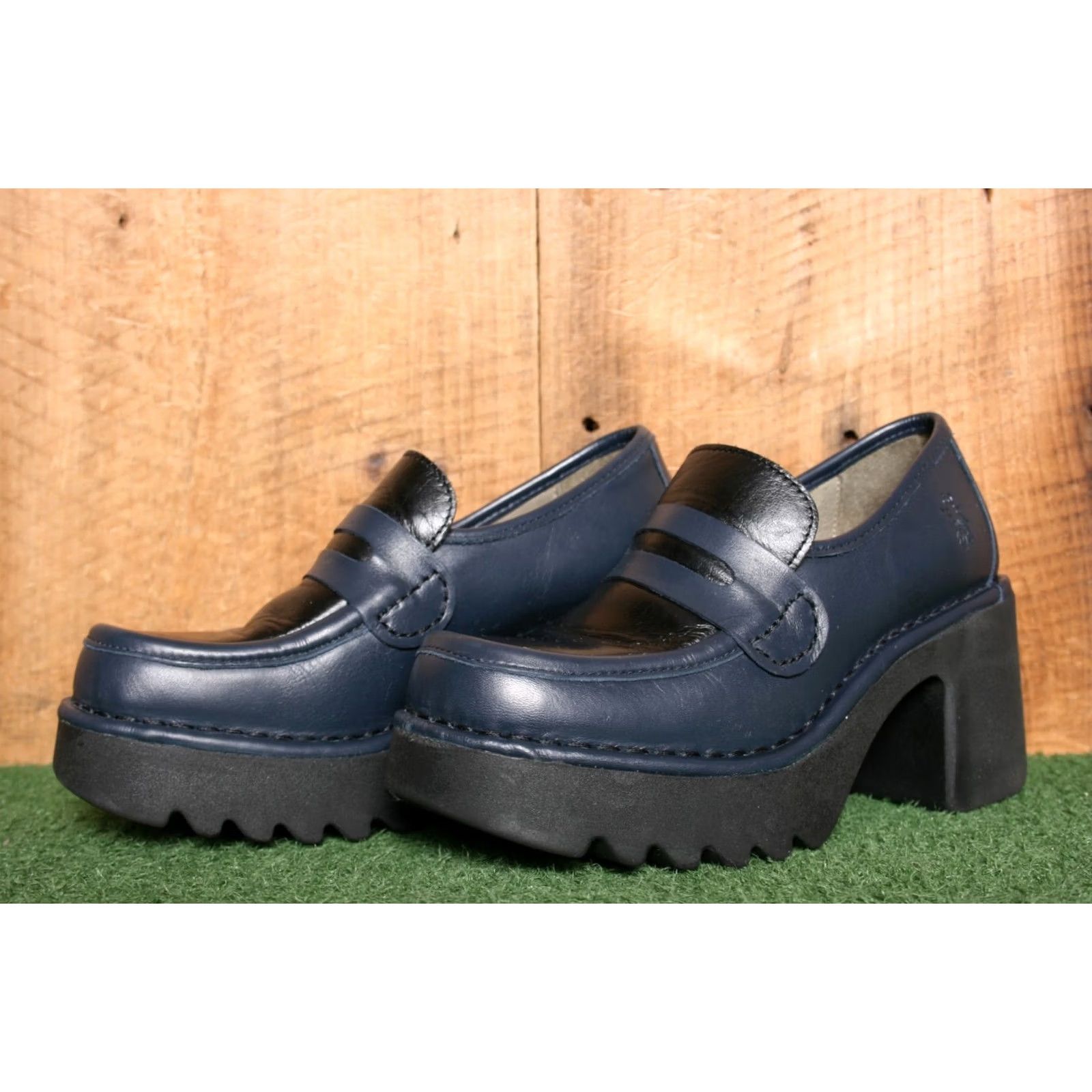 Fly London VINTAGE FLY London Muly Navy/Black Leather 3" Heel Penny Loafer EUR 36 Womens Shoes Size US 5.5 / IT 35.5 - 2 Thumbnail