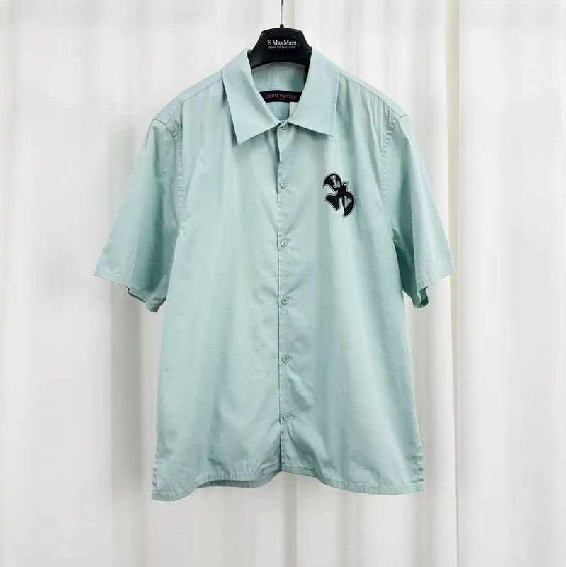 Louis Vuitton Louis Vuitton Summer Green Cotton Logo Short Sleeve Shirt 0089 Size US S / EU 44-46 / 1 - 1 Thumbnail
