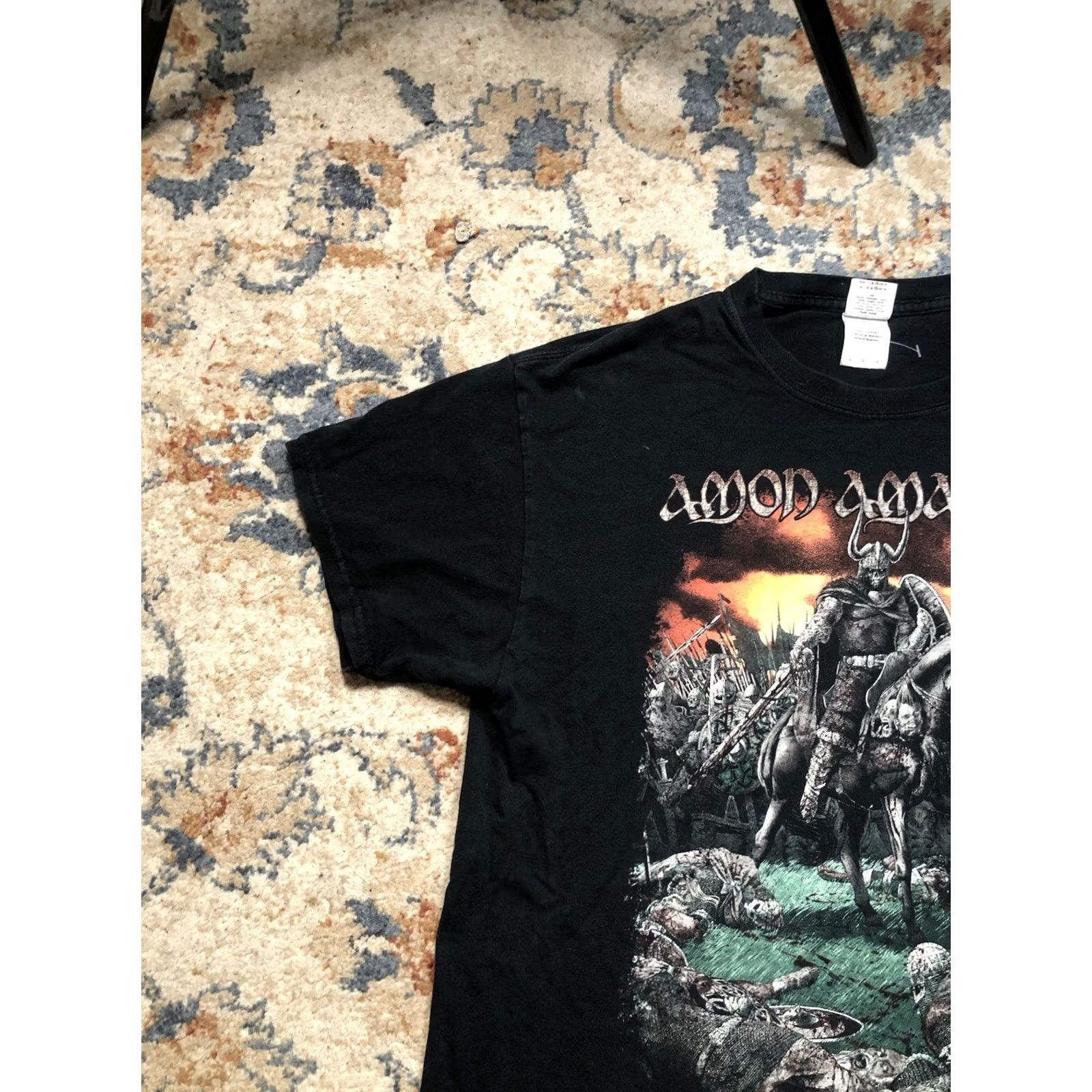 Gildan AMON AMARTH DECEIVER OF THE GODS Tour T Shirt 2014 Size Large Black Crew Neck Short Sleeve Double-Sided Mens Band Metal Music Gildan L Size US L / EU 52-54 / 3 - 3 Thumbnail
