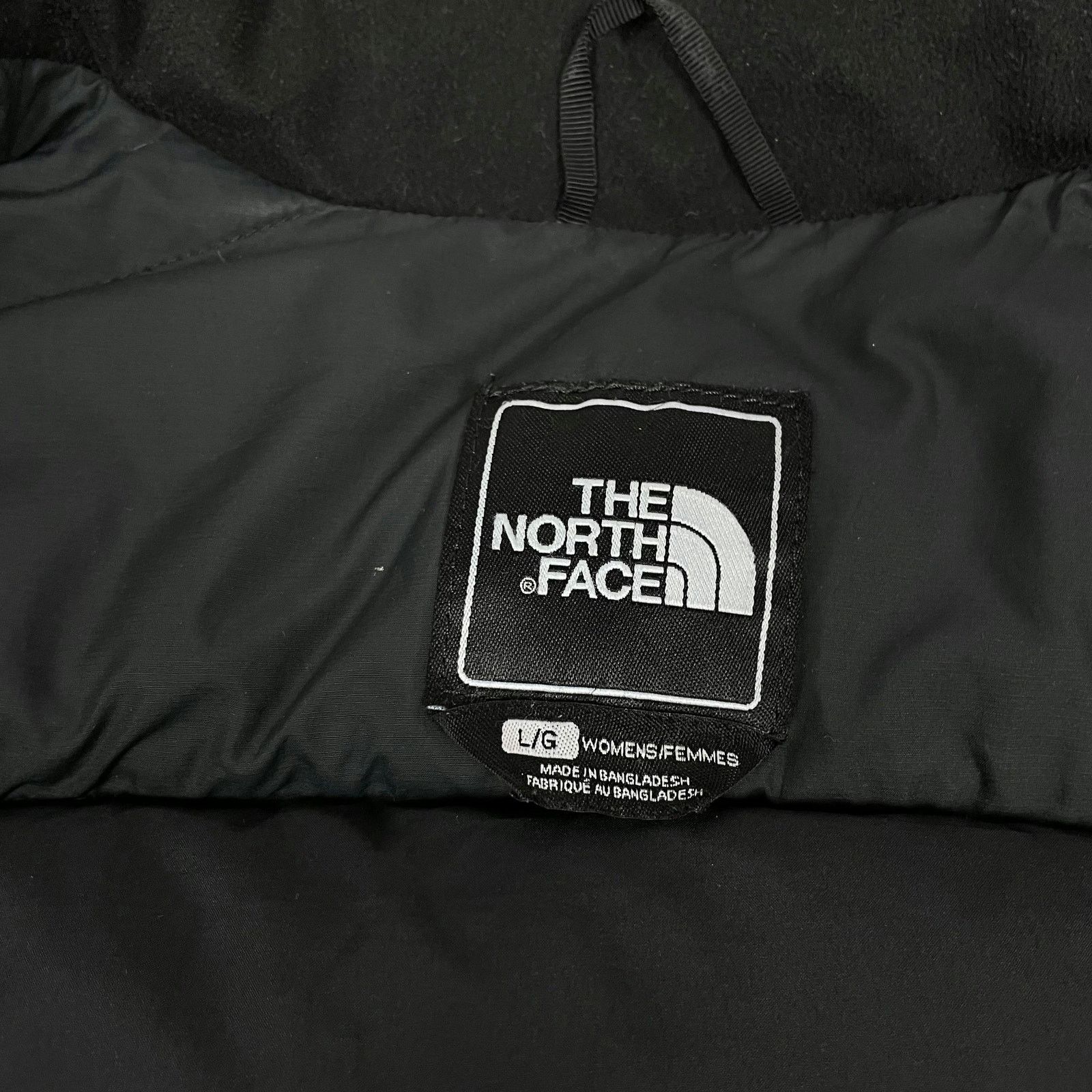 The North Face 700 Women\'s Long Sleeve Puffer Jacket Large