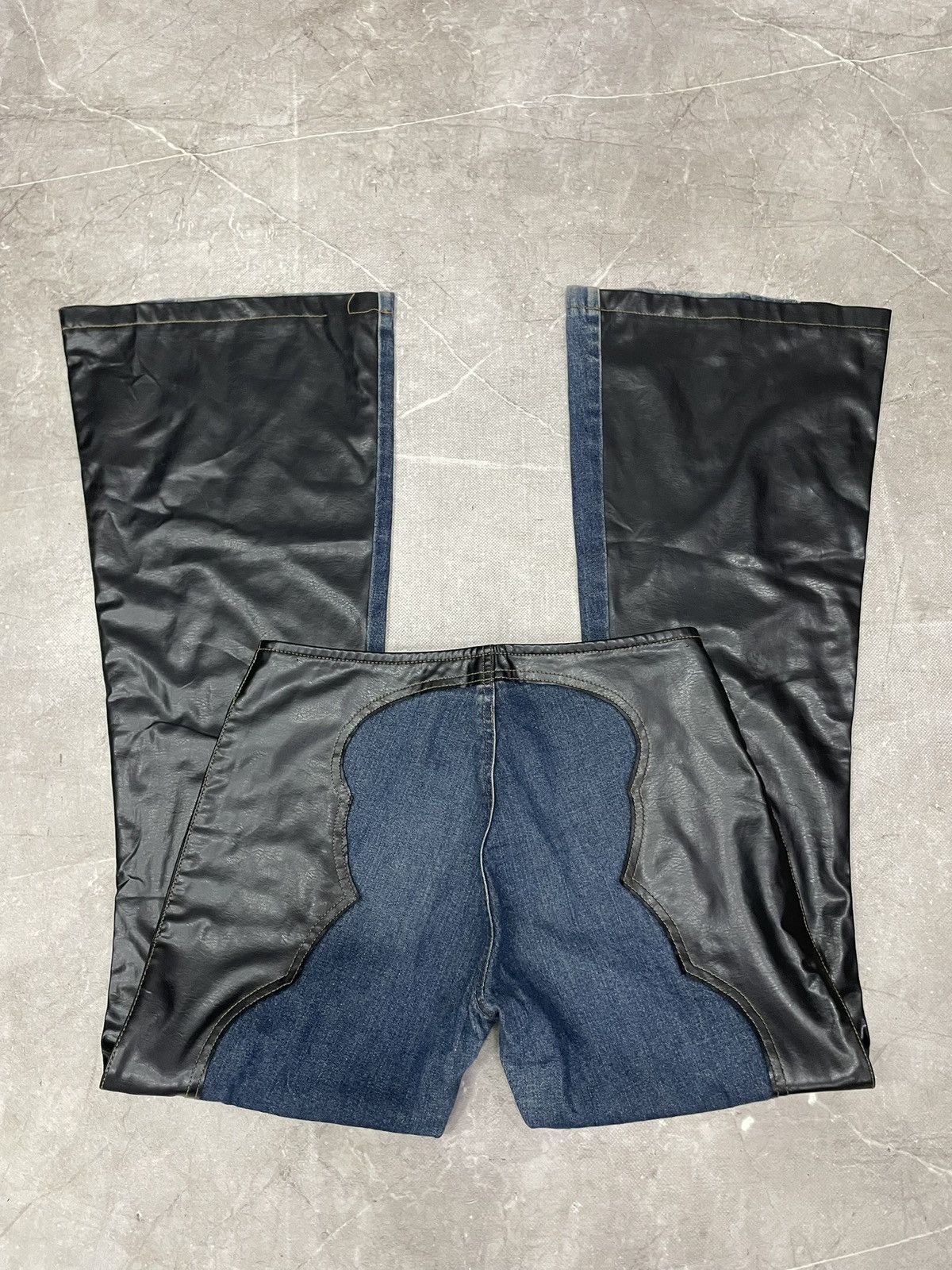 Tornado Mart Totnado mart style faux leather flared jeans pants 2000s Size US 30 / EU 46 - 6 Thumbnail