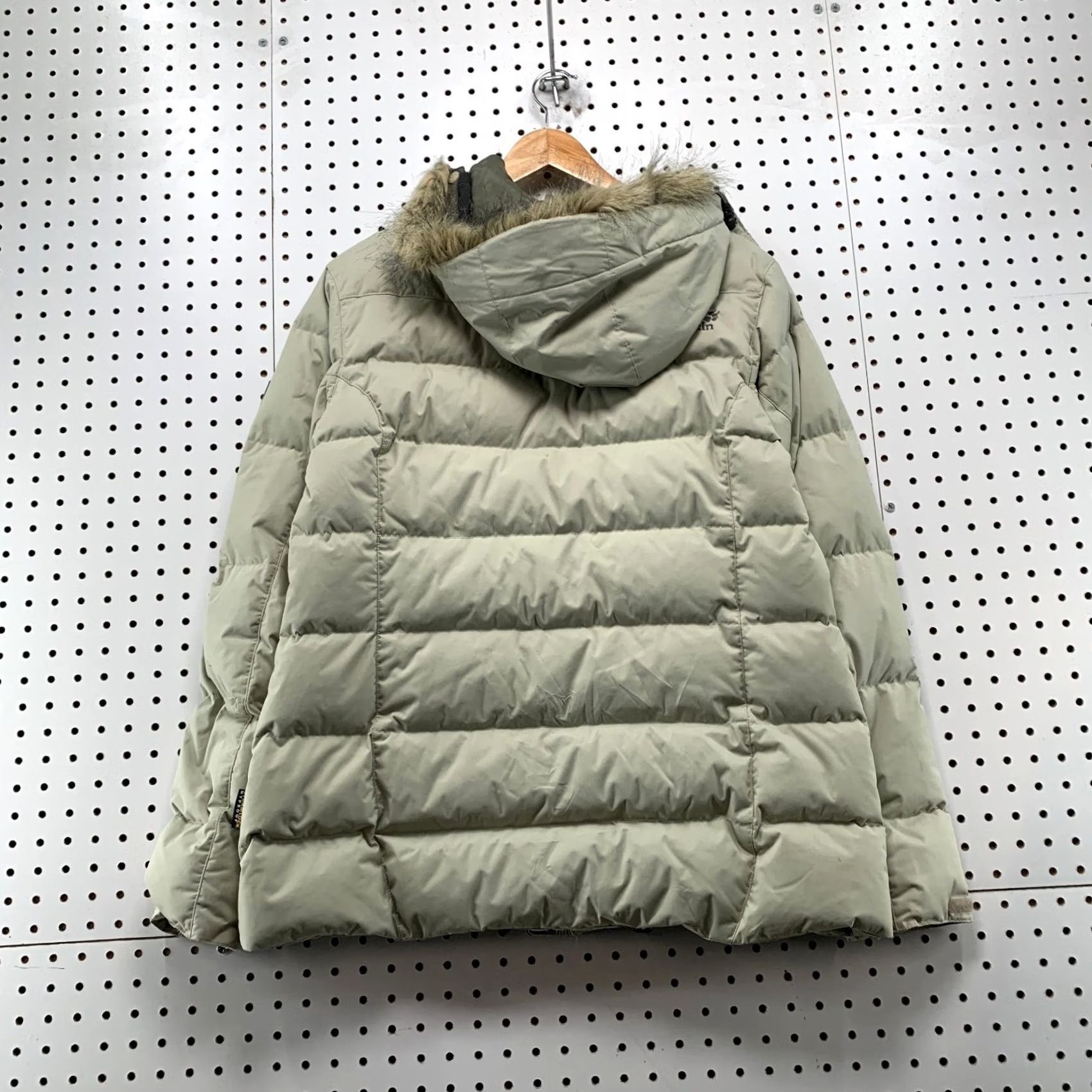 Jack Wolfskin Jack Wolfskin Down Puffer Jacket Womens Large Beige Hooded Fur Trim - Parka, Casual, Winter, Spring, Regular Fit, Zip Hooded, Quilted, XS-XL? Size L / US 10 / IT 46 - 2 Thumbnail