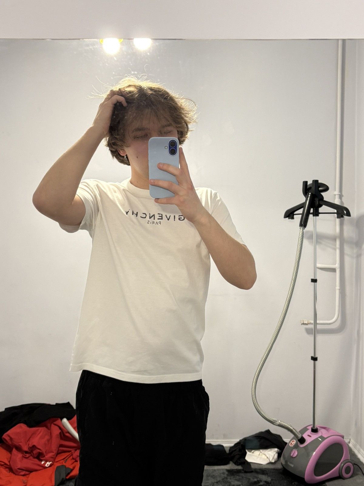 Givenchy Givenchy White Paris Logo Tee Size US M / EU 48-50 / 2 - 7 Thumbnail